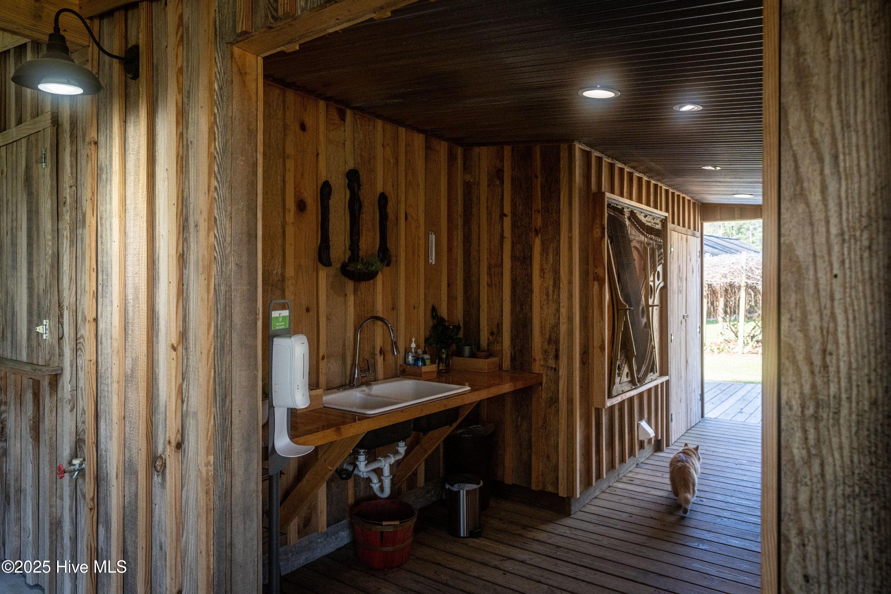 100500621 | Photo 13