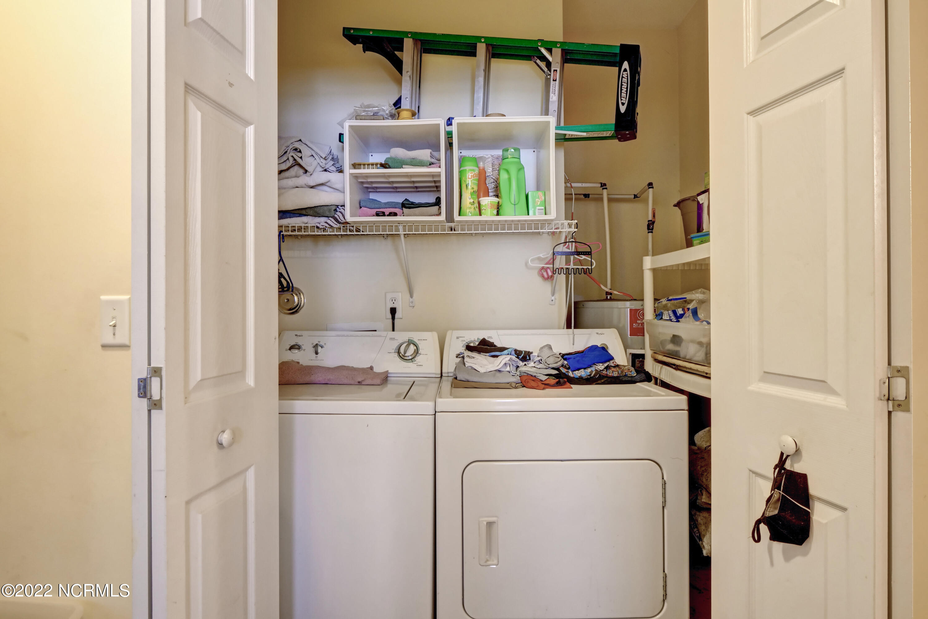 100550235 | Photo 21