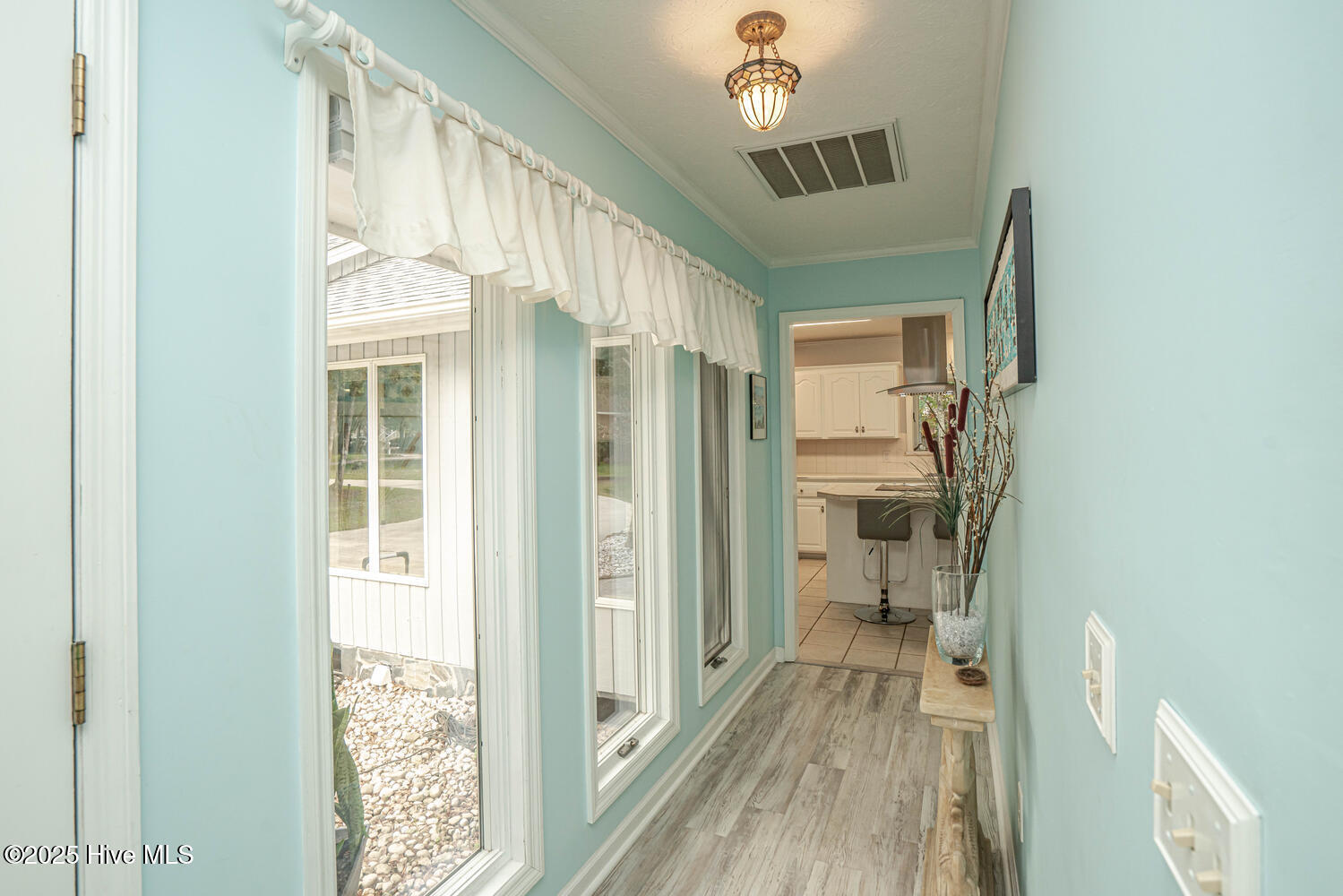 100524429 | Photo 10