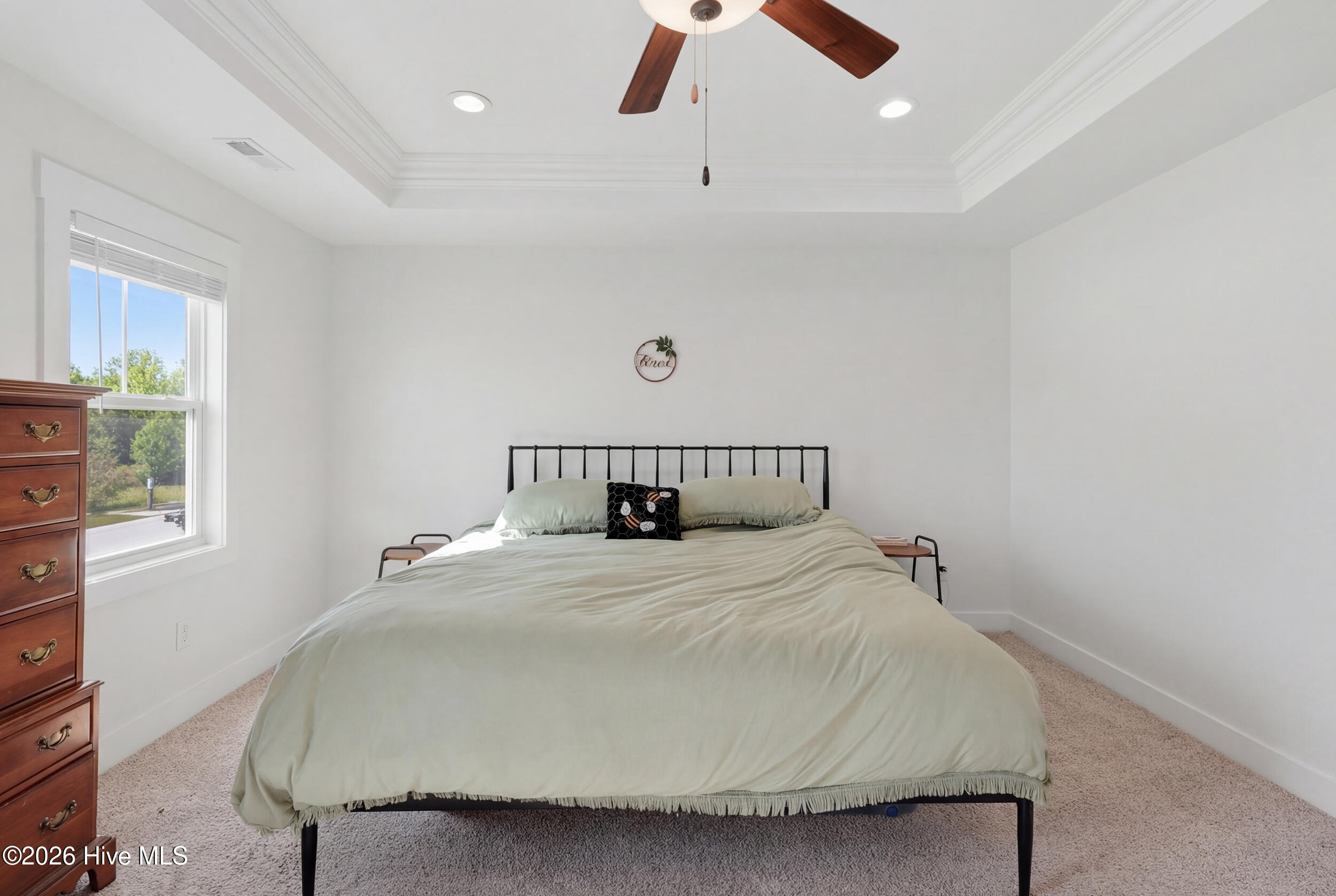 100562917 | Photo 31