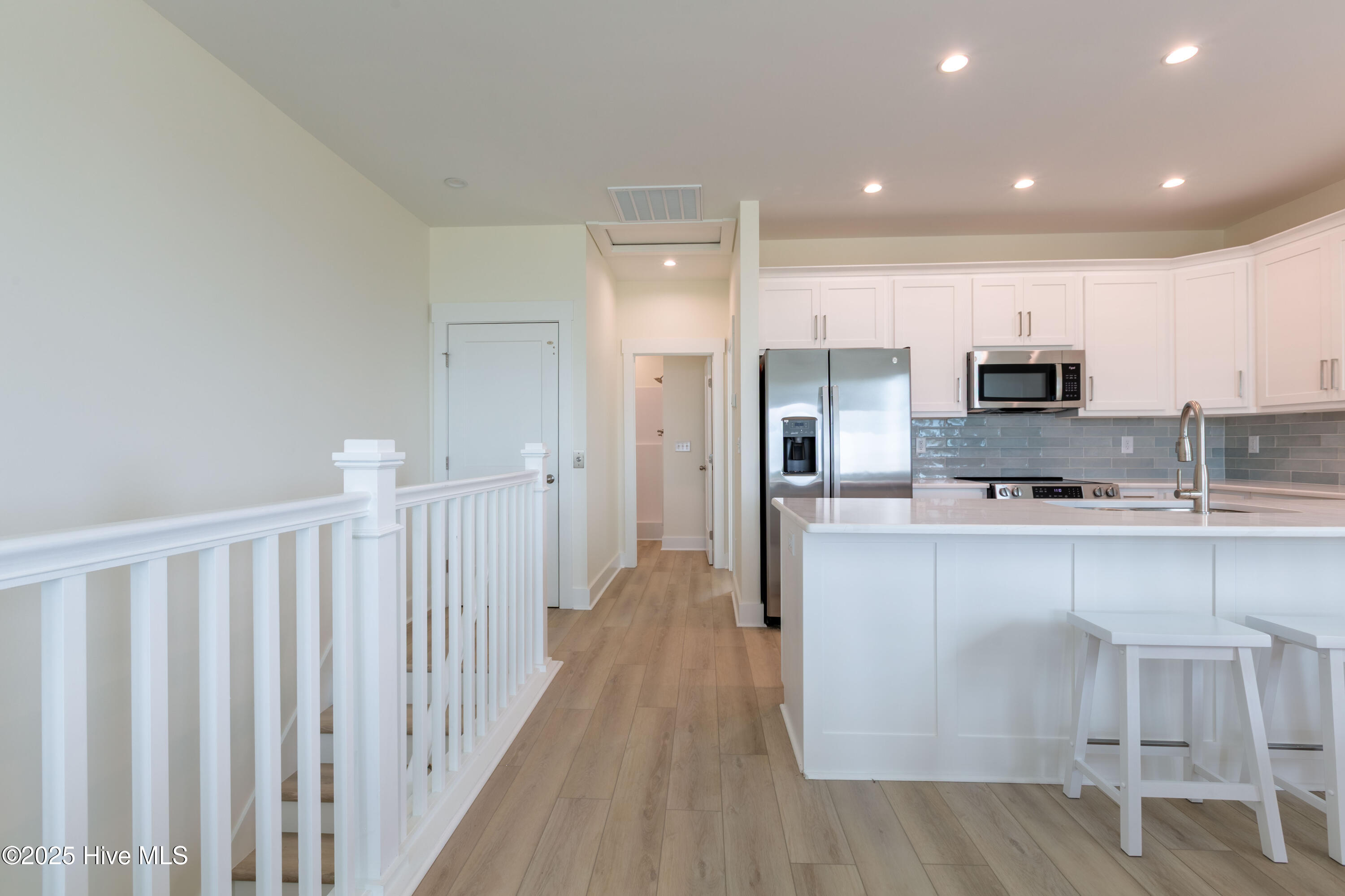 100474523 | Photo 10