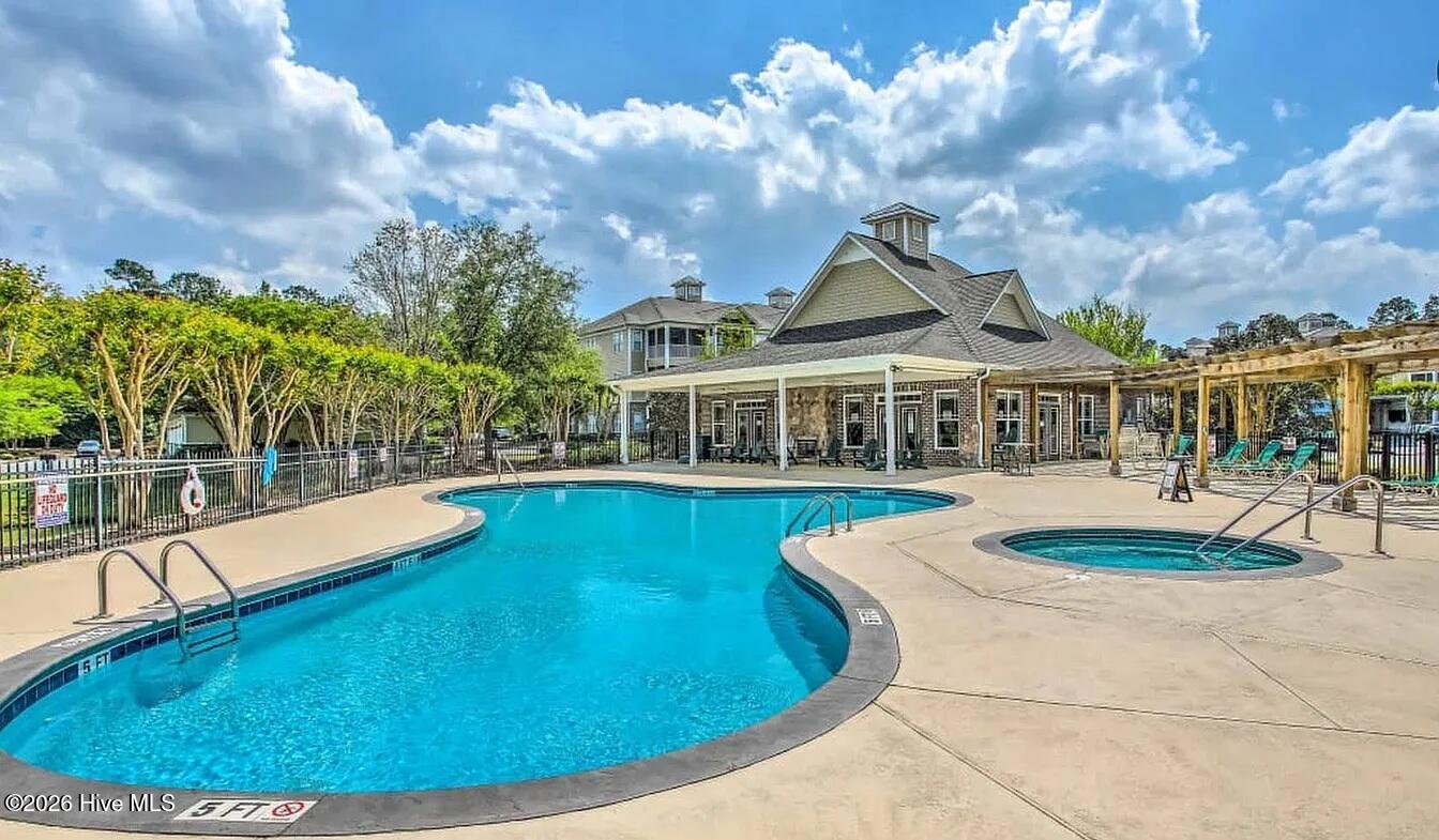 100552151 | Photo 14