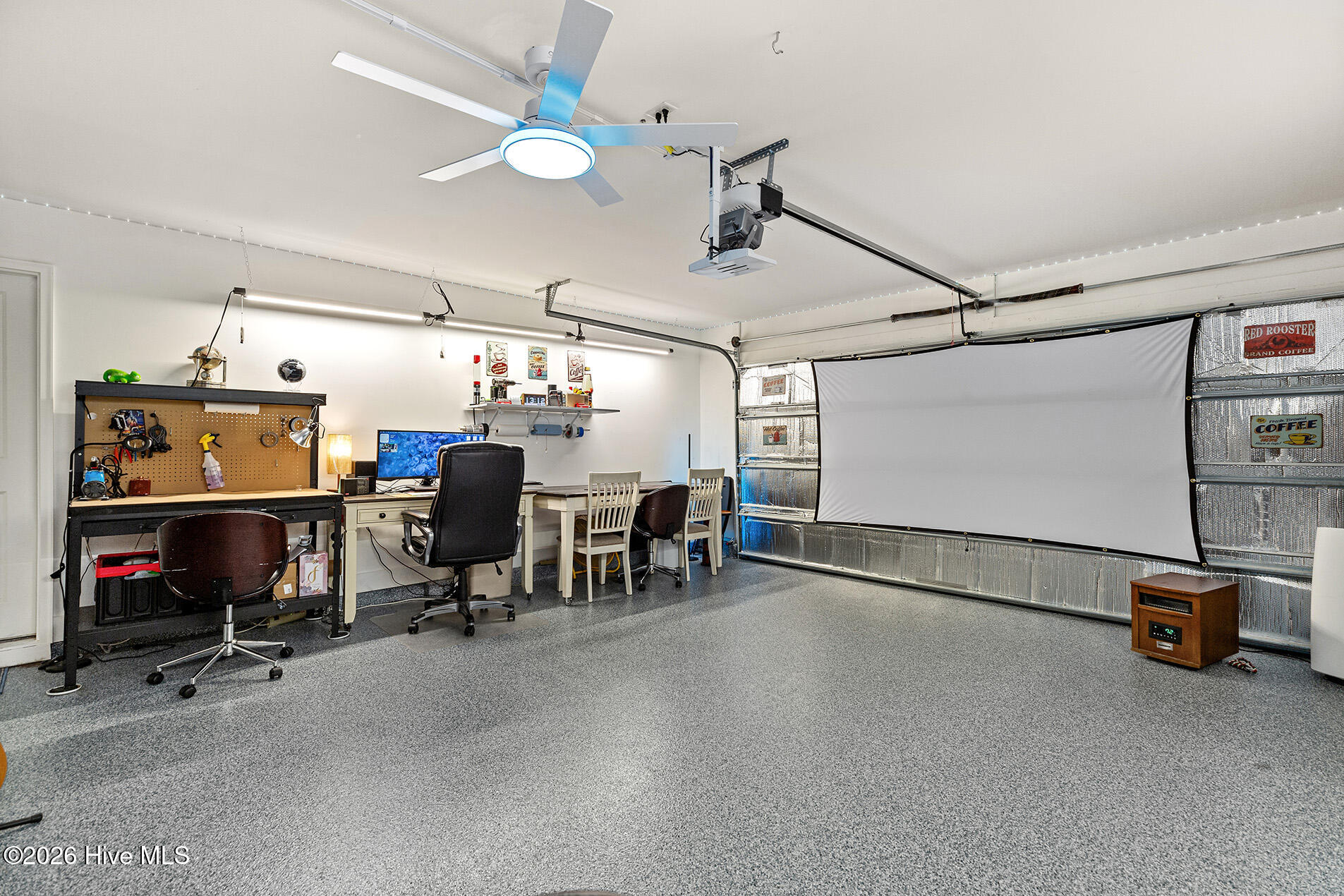 100550596 | Photo 36