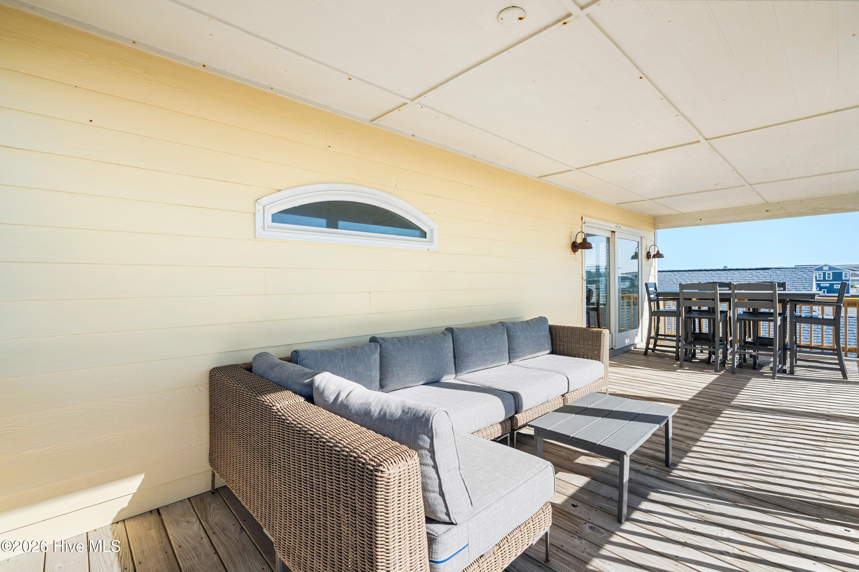 100549309 | Photo 58