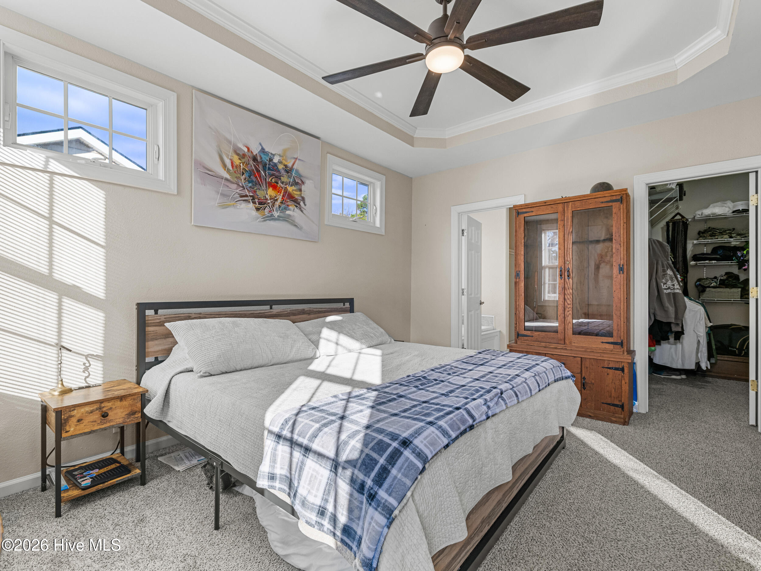 100561175 | Photo 12