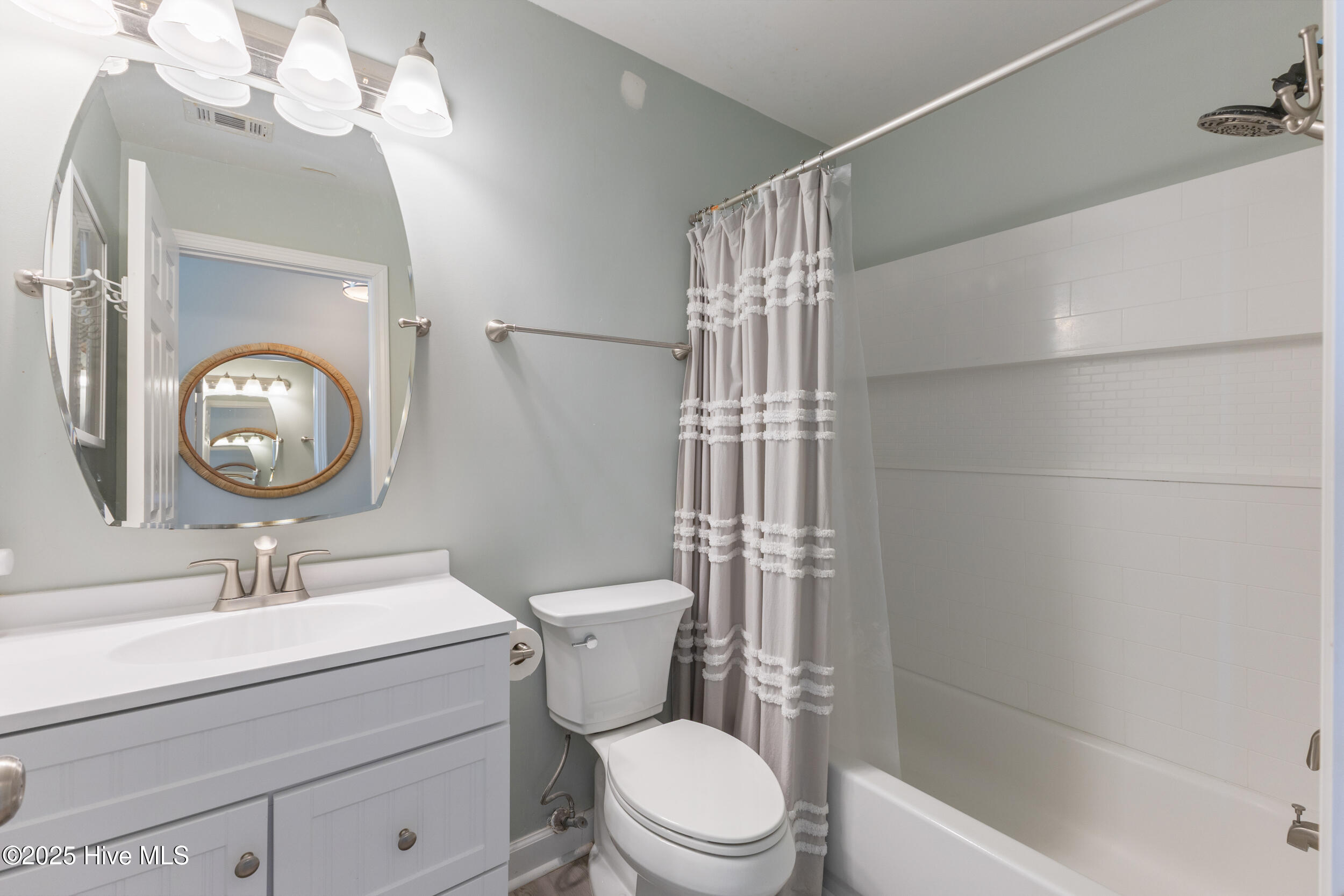 100536018 | Photo 20