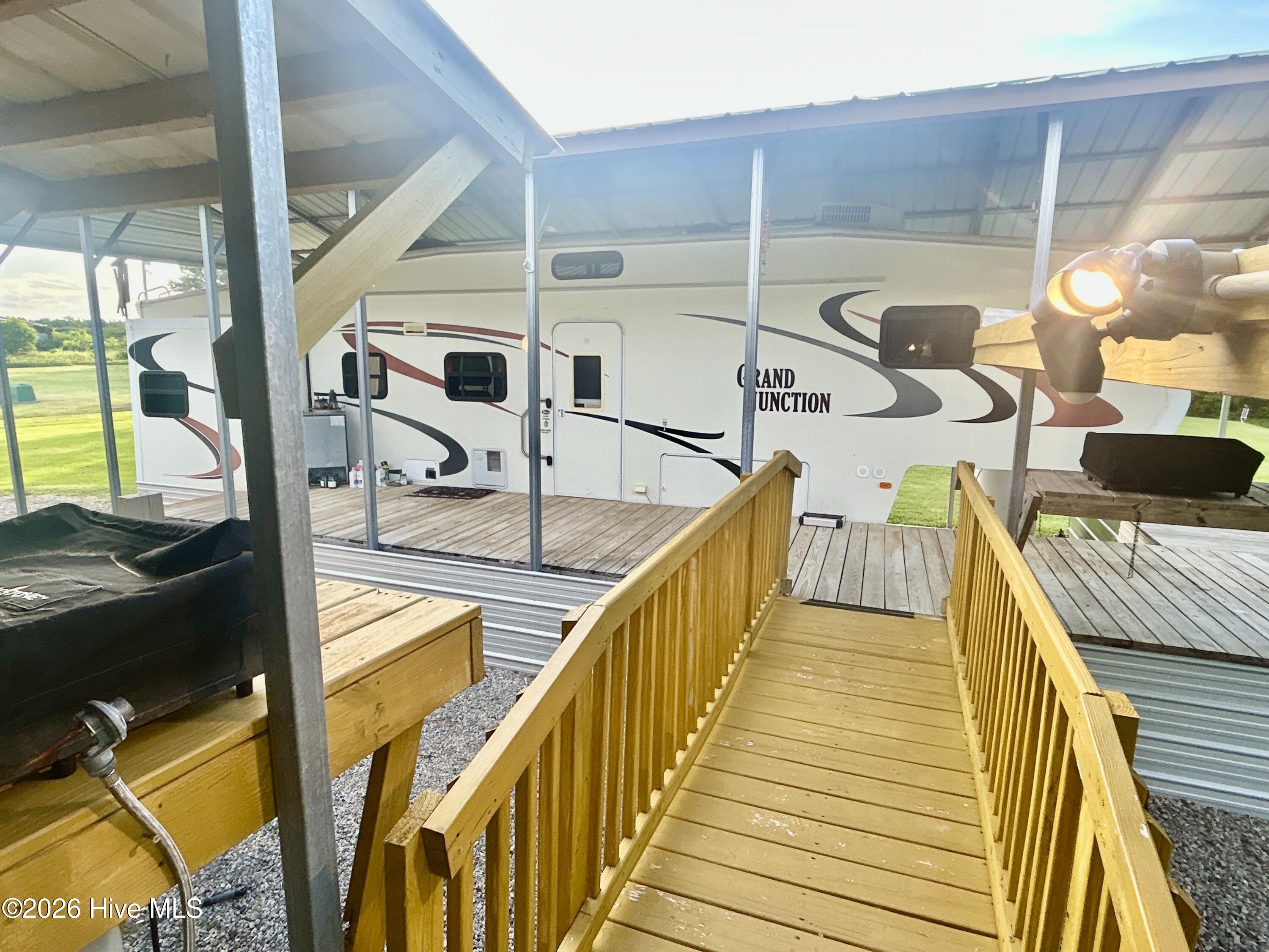 deck/walkway