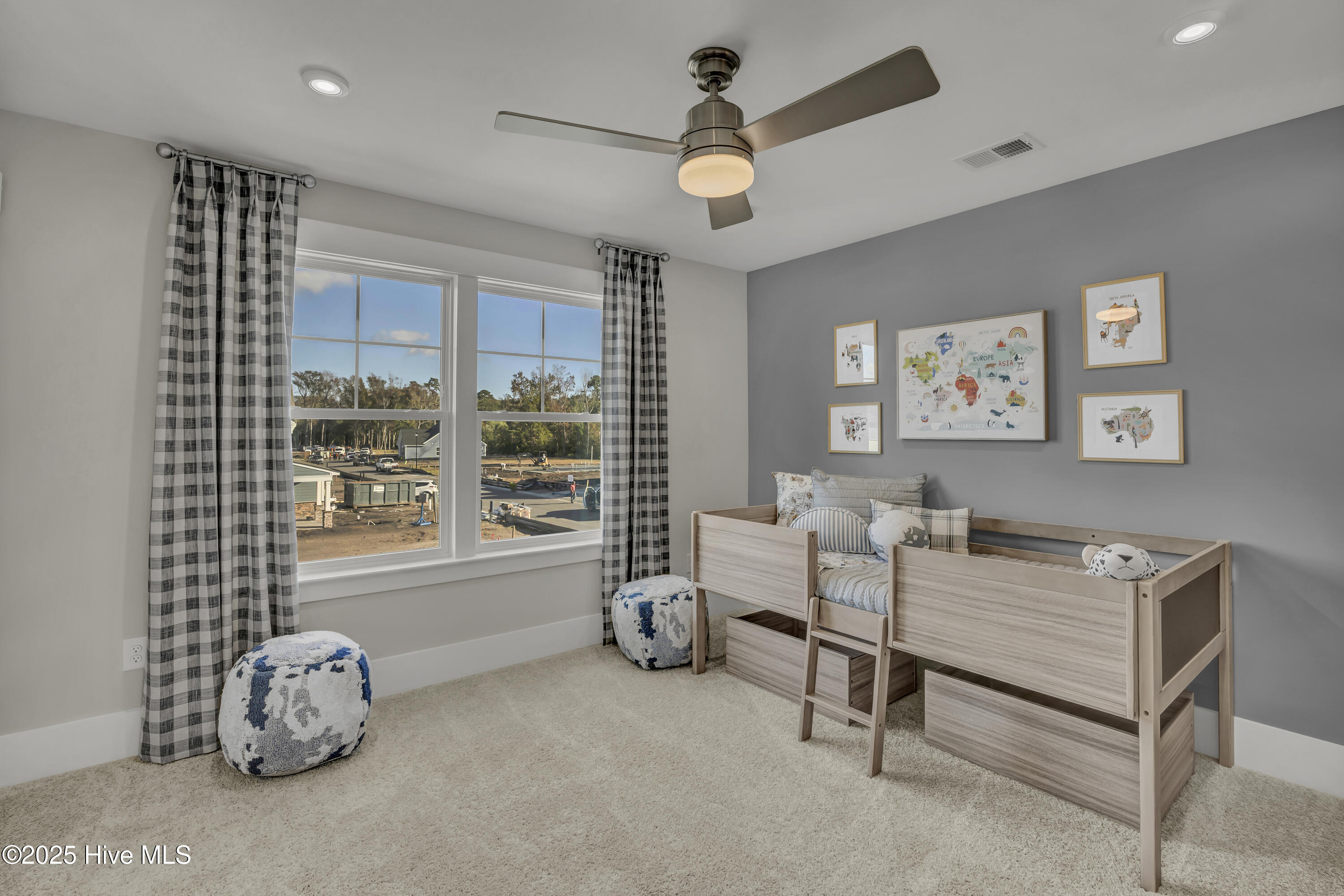 100553120 | Photo 15