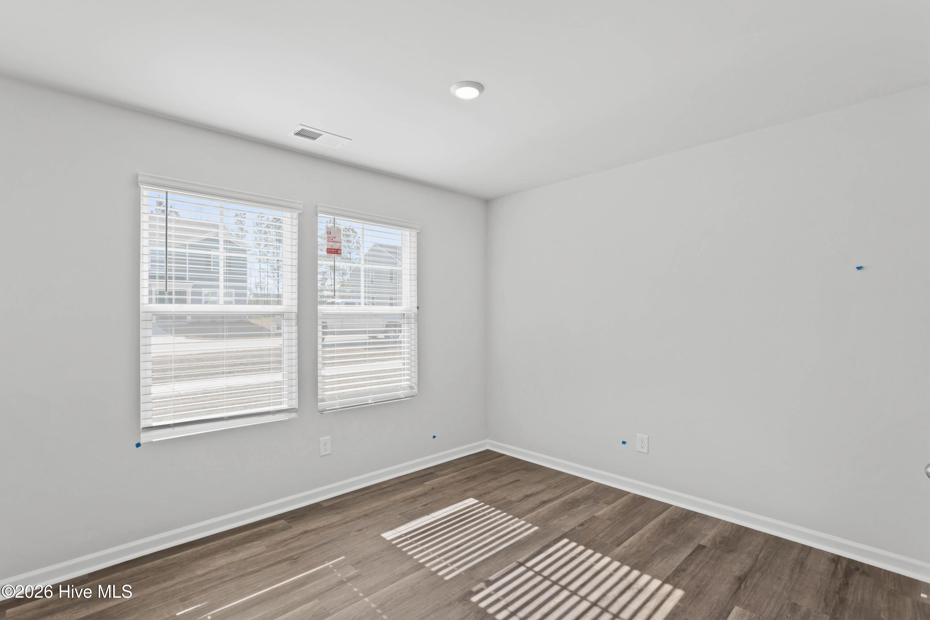 100552021 | Photo 19