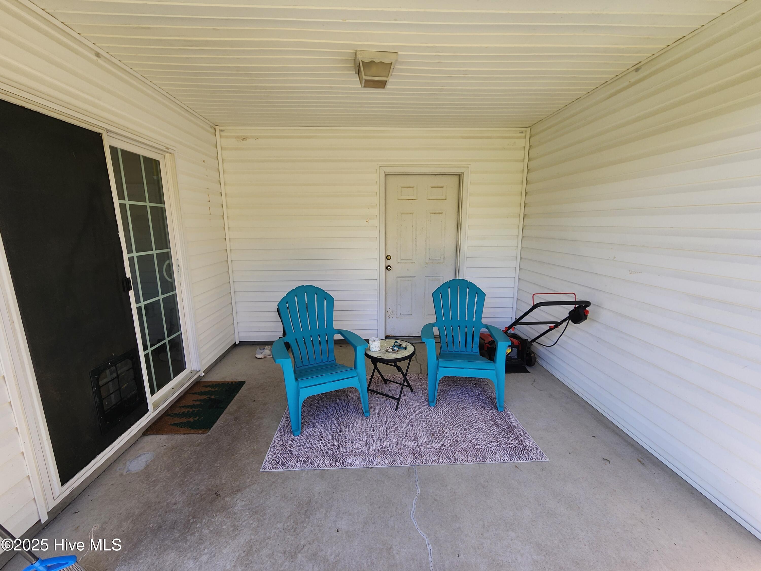 100534800 | Photo 14