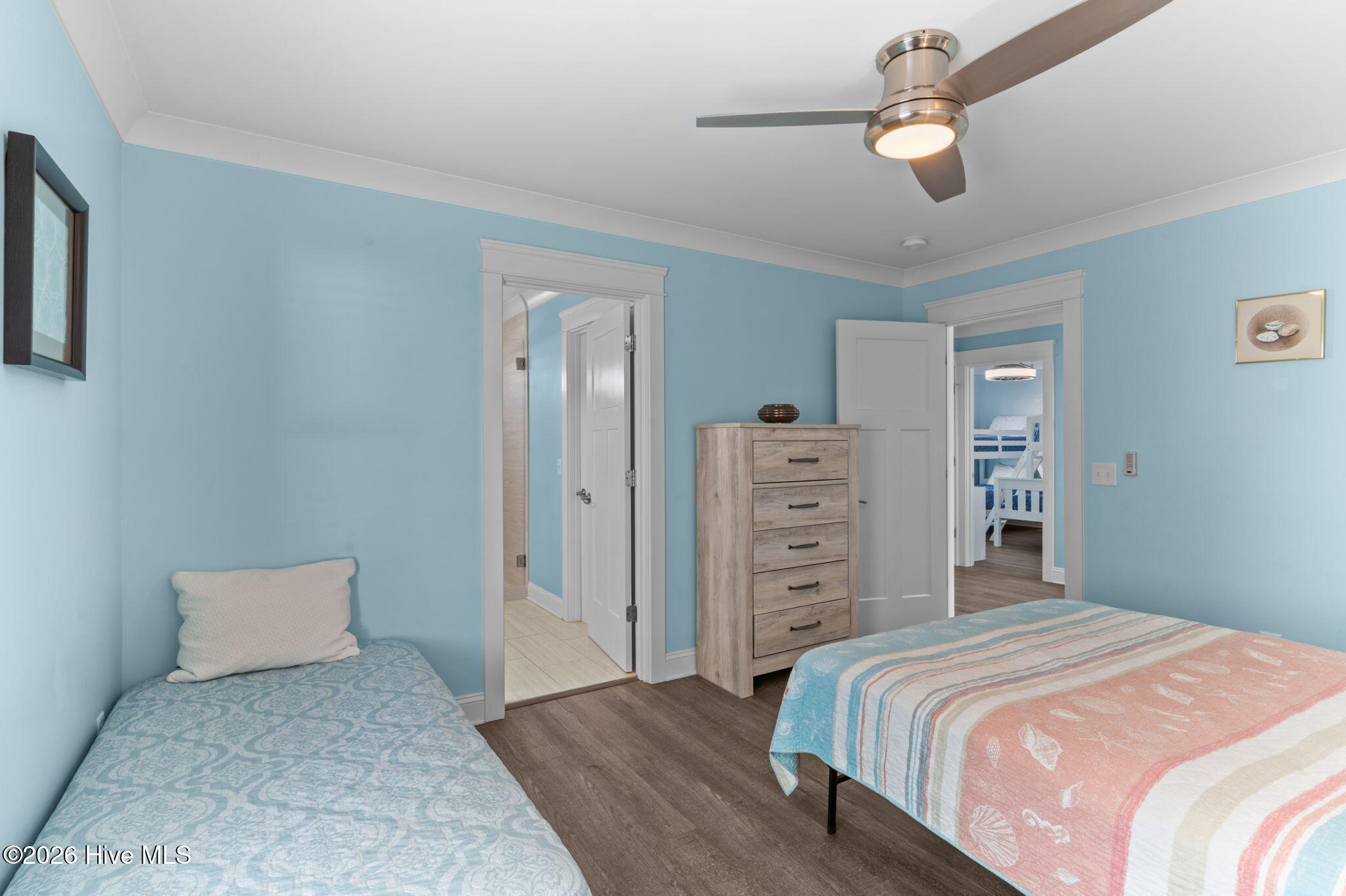 100551095 | Photo 28