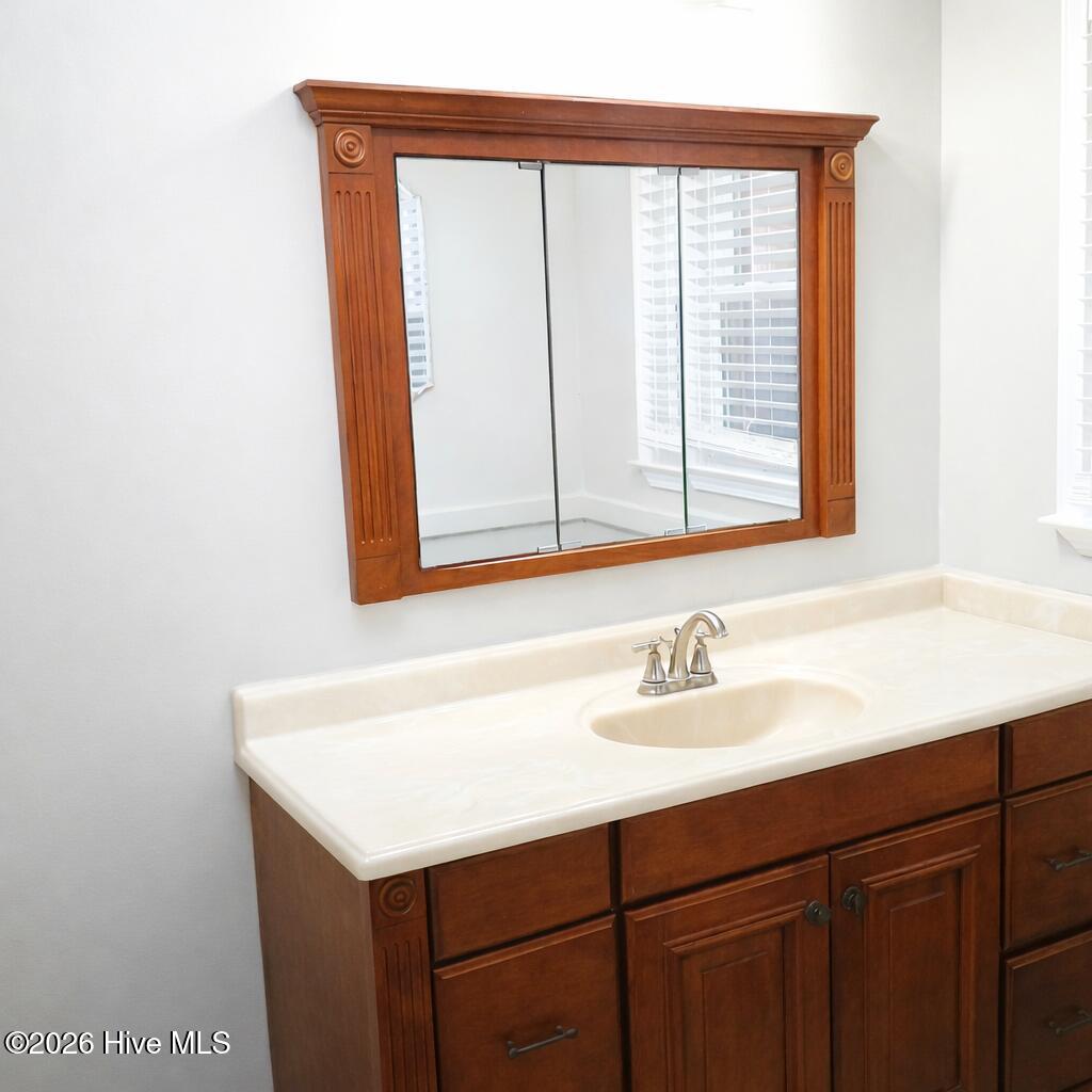 100544114 | Photo 22