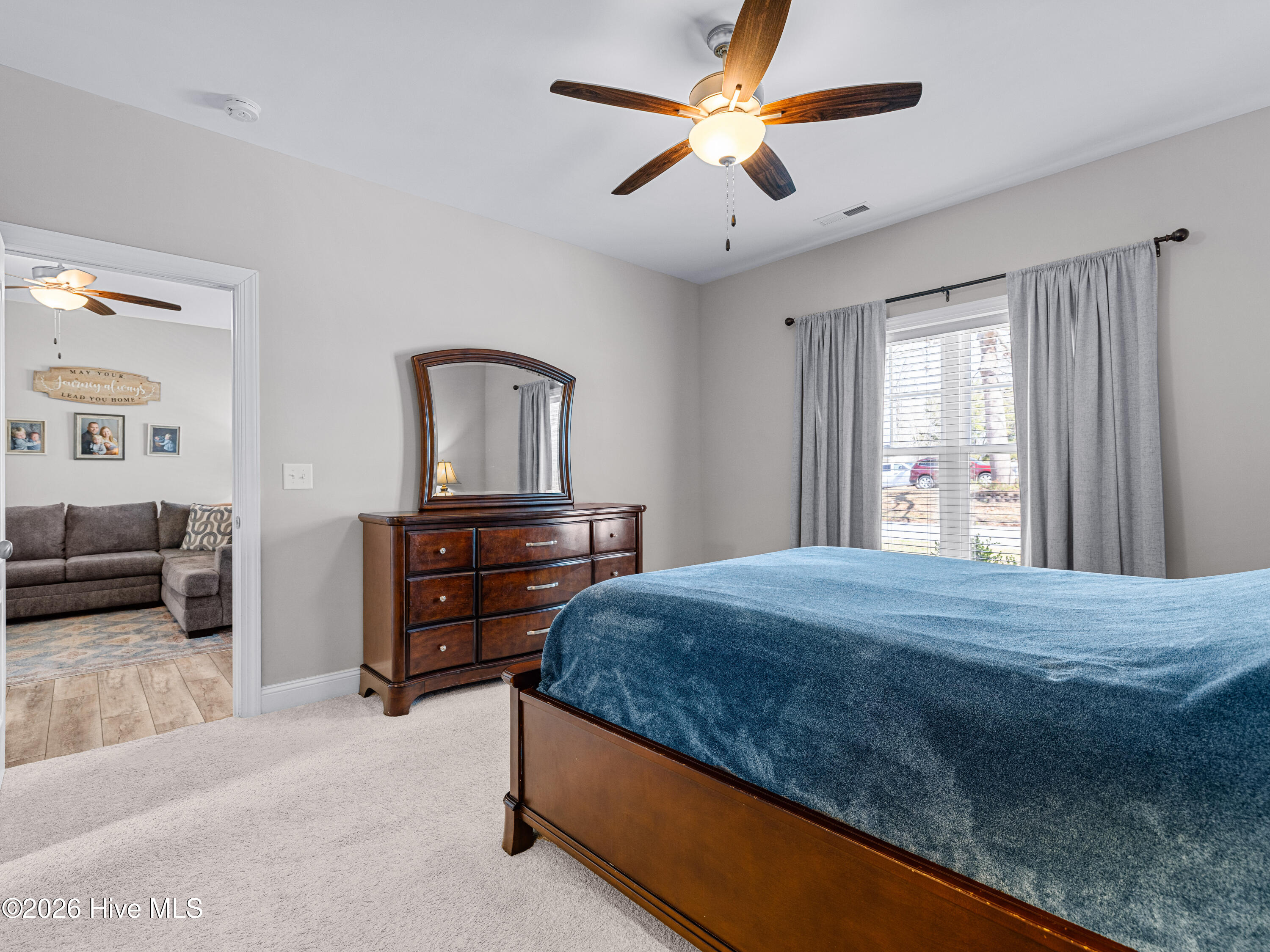 100560516 | Photo 27