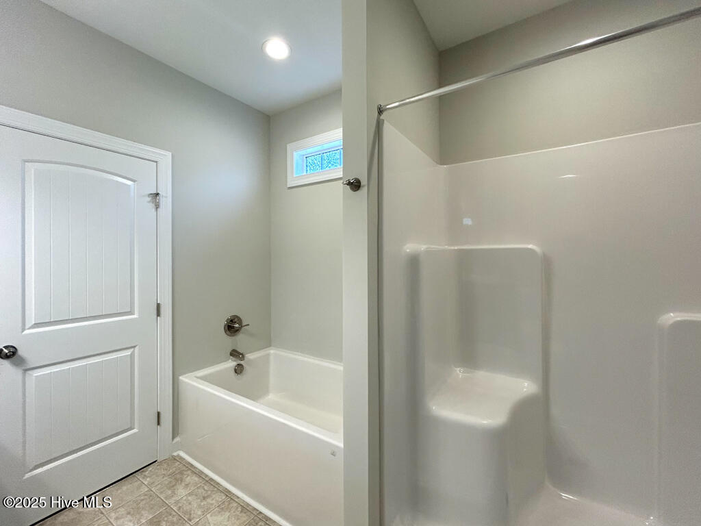 100513411 | Photo 47