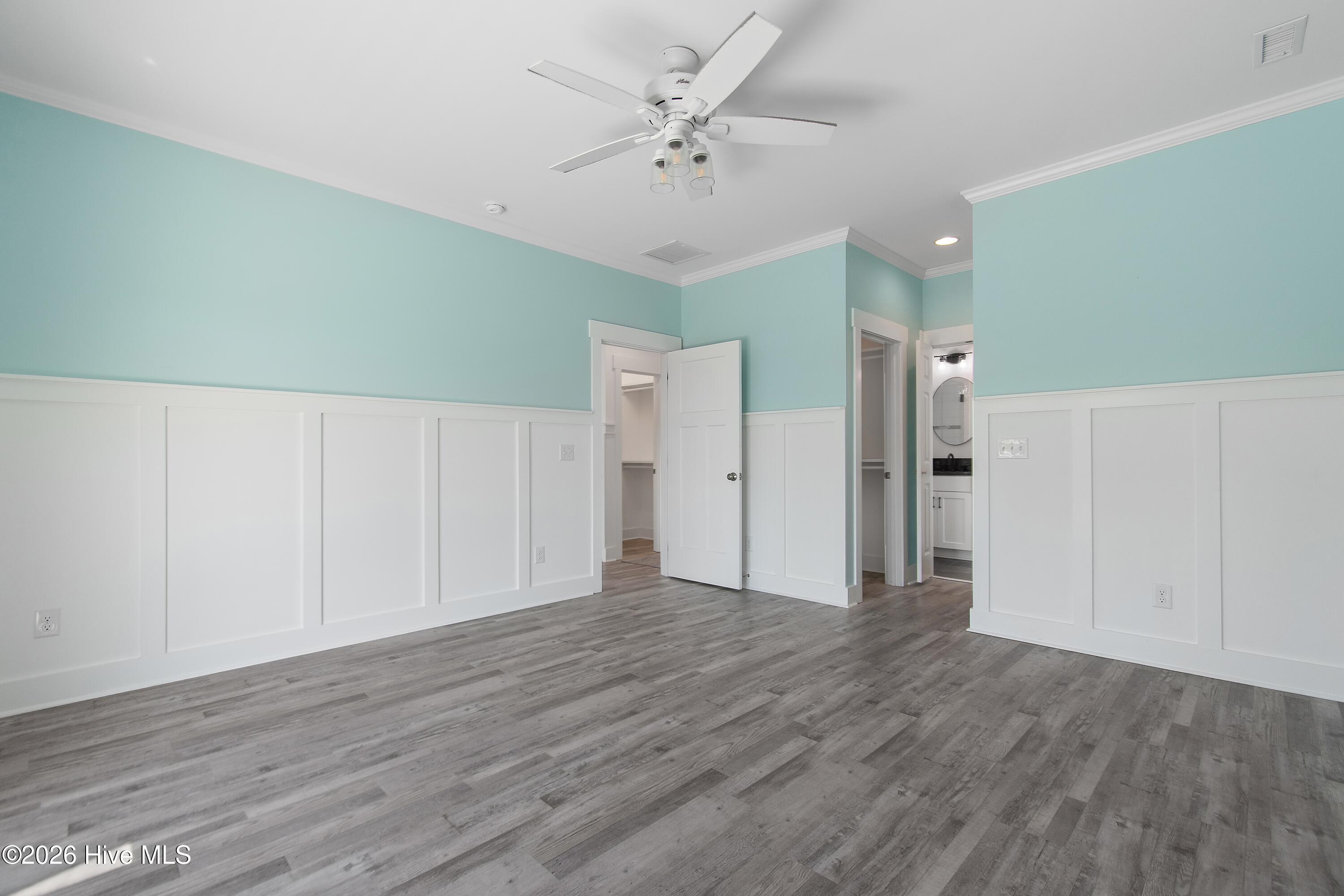 100567916 | Photo 36