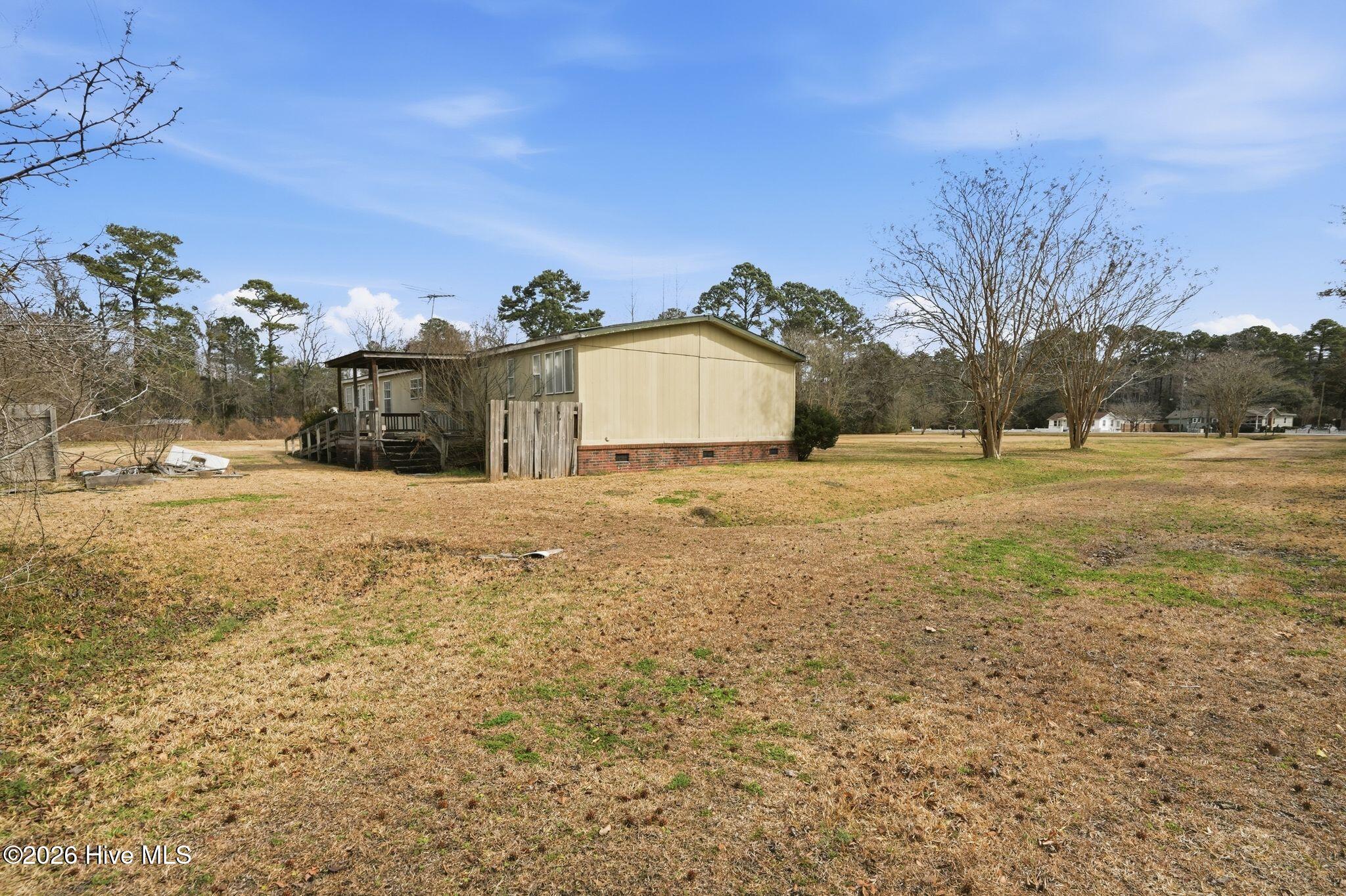 100556115 | Photo 93