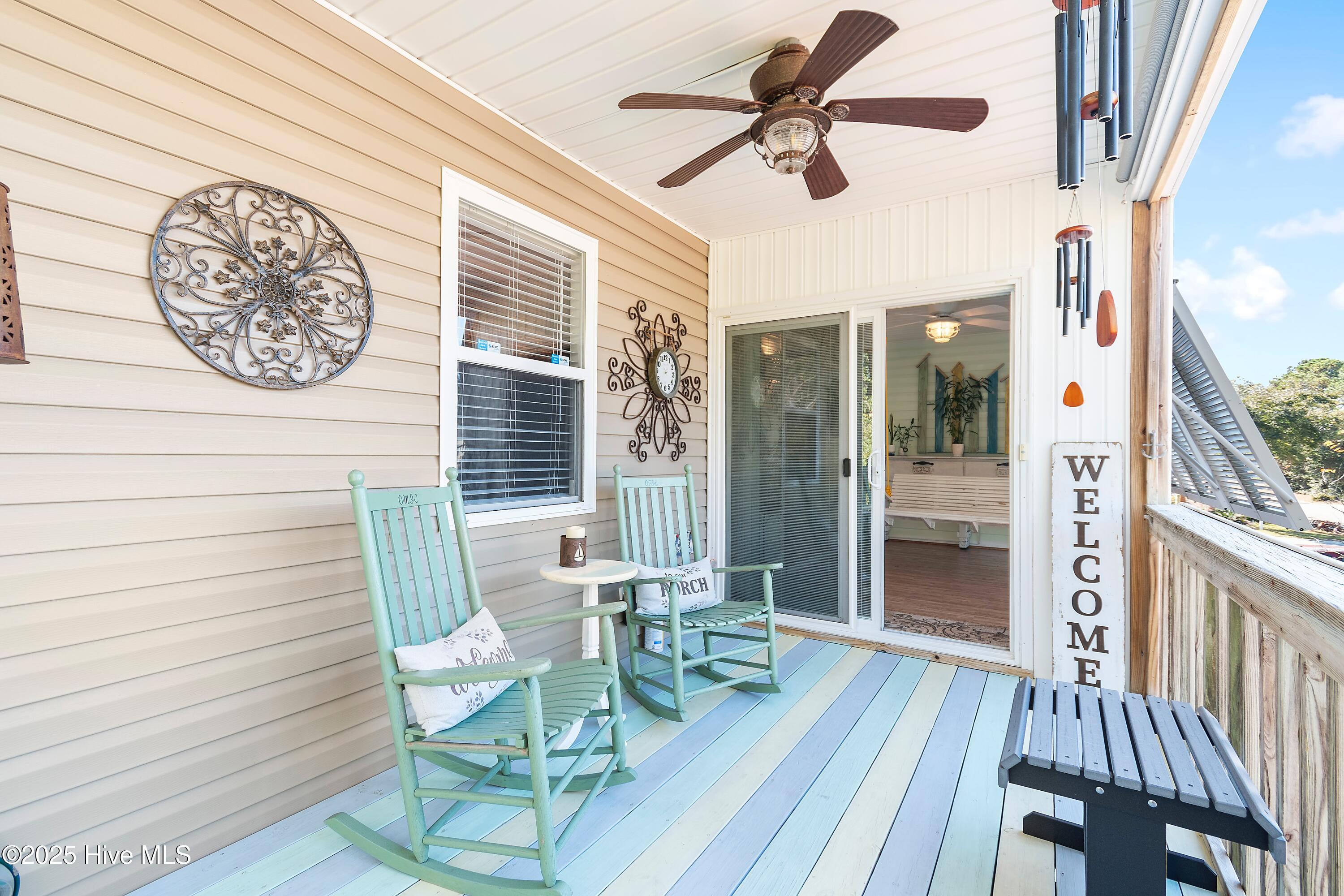 100542990 | Photo 11