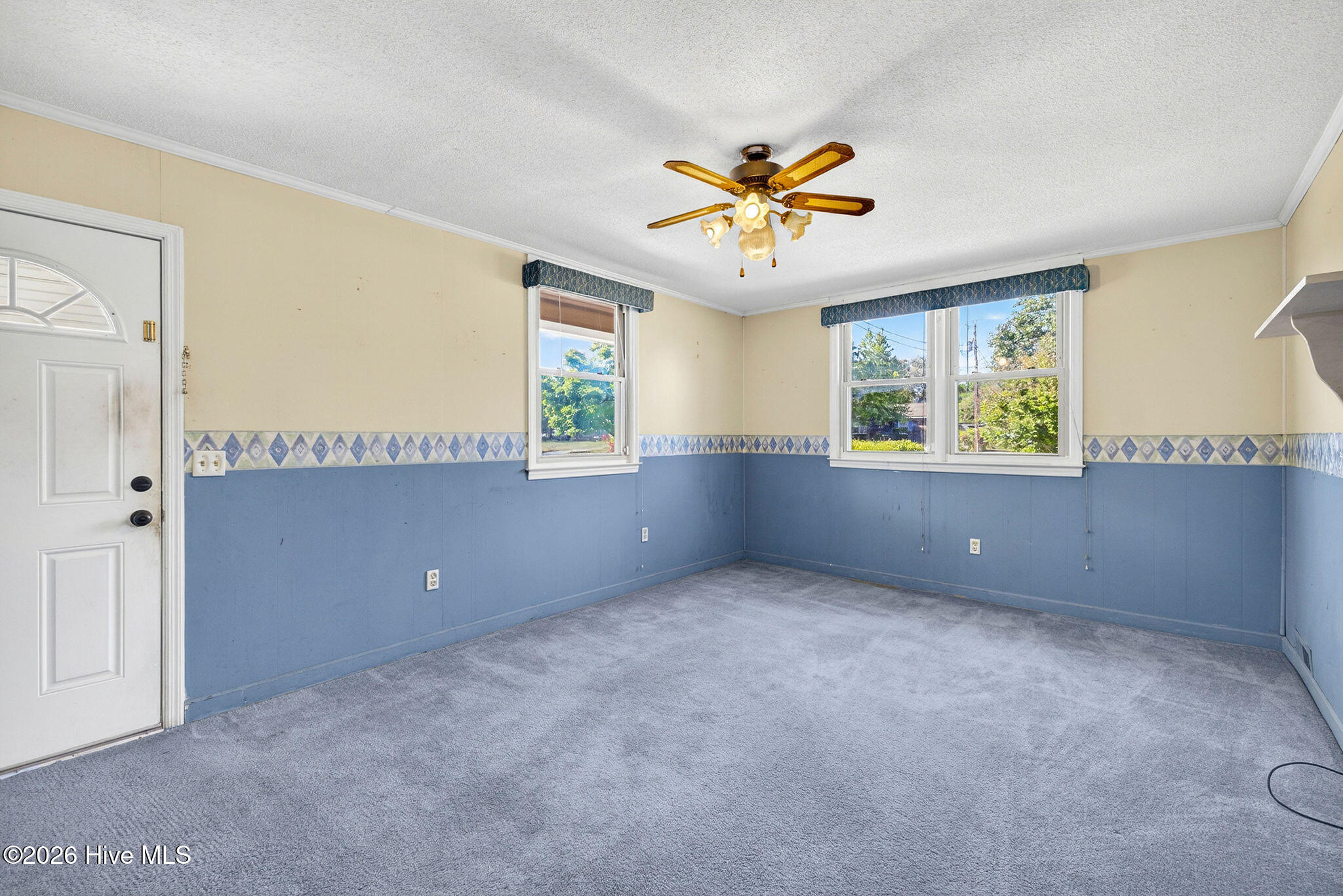 100566296 | Photo 44