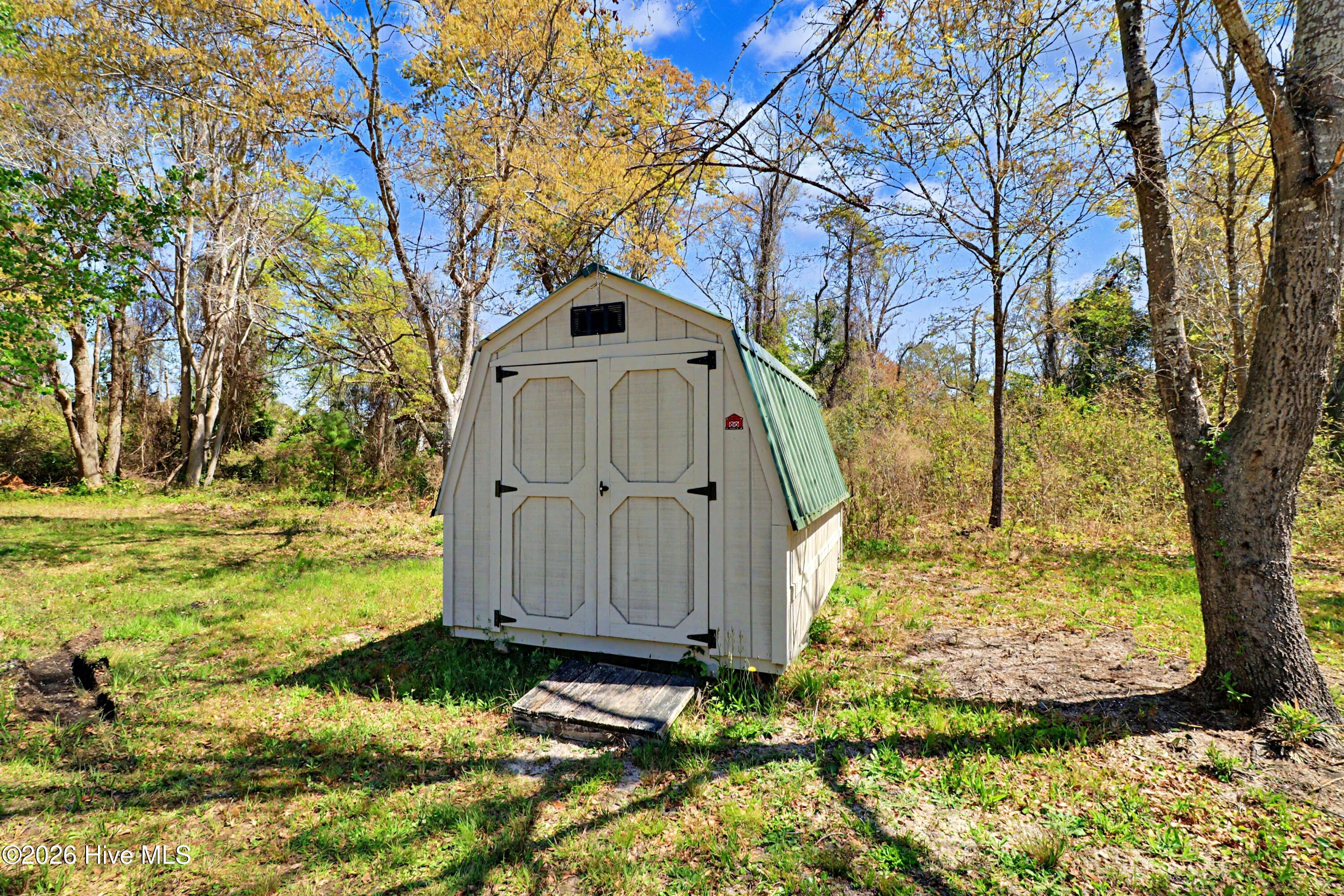 100559867 | Photo 38