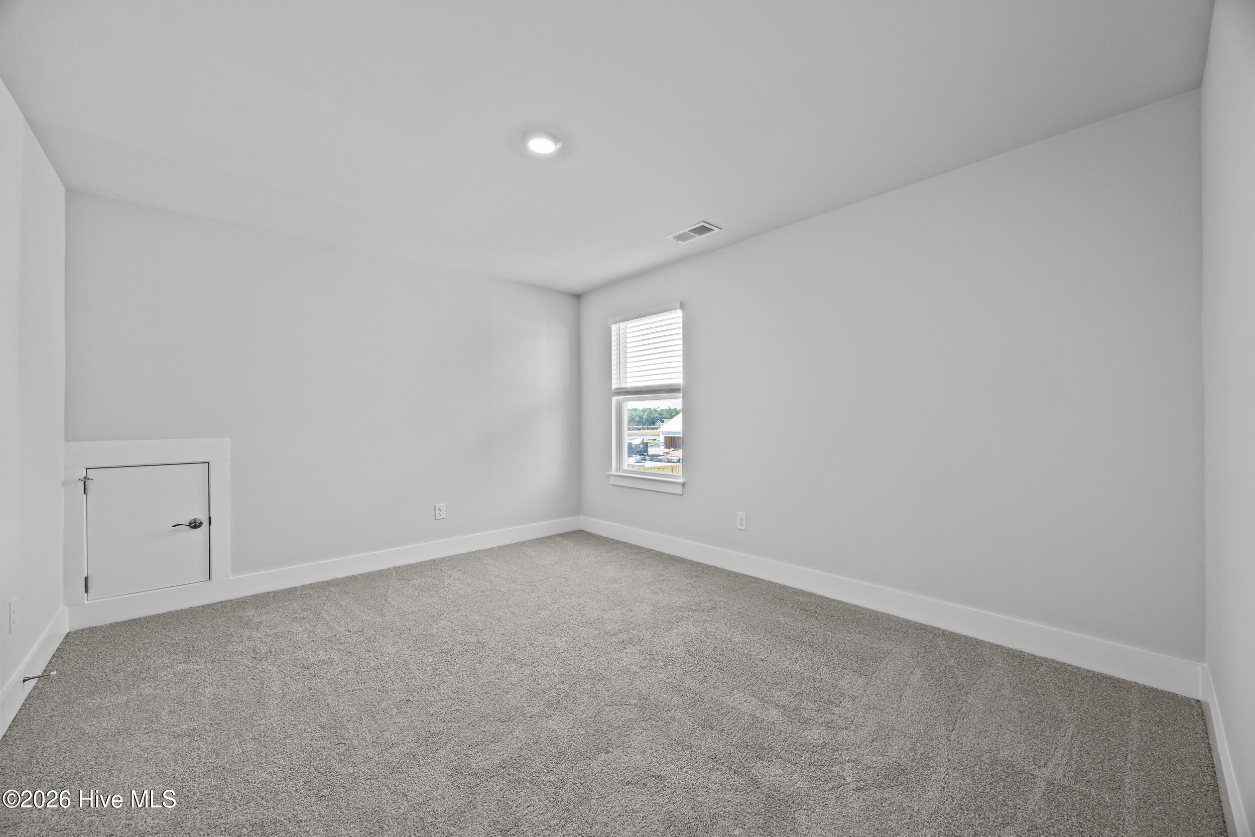 100547458 | Photo 33