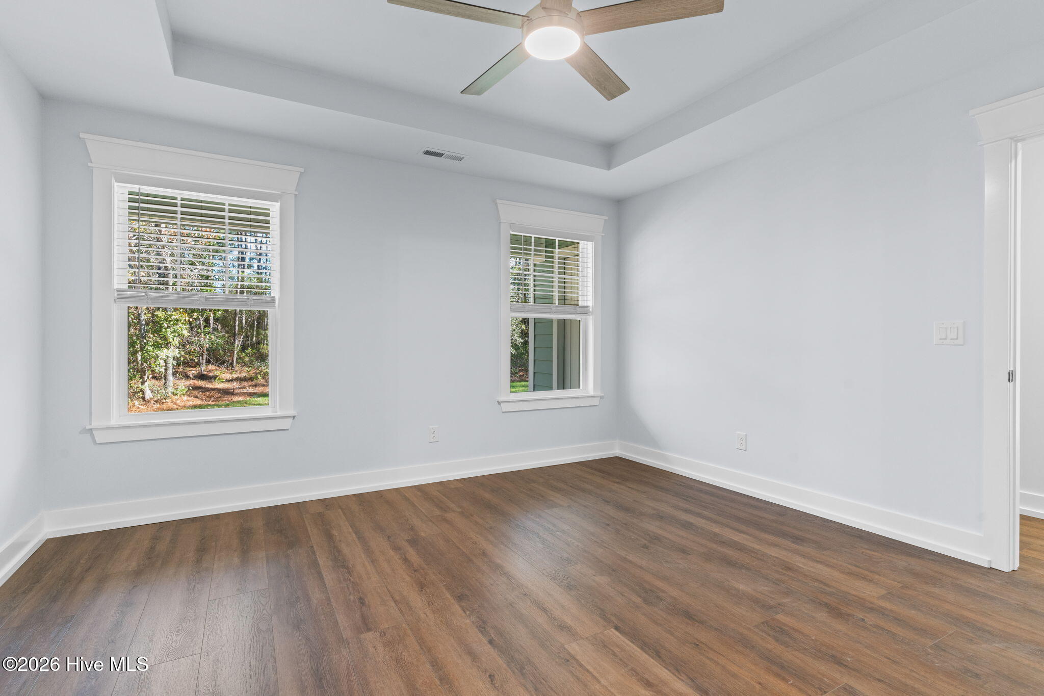 100527921 | Photo 34