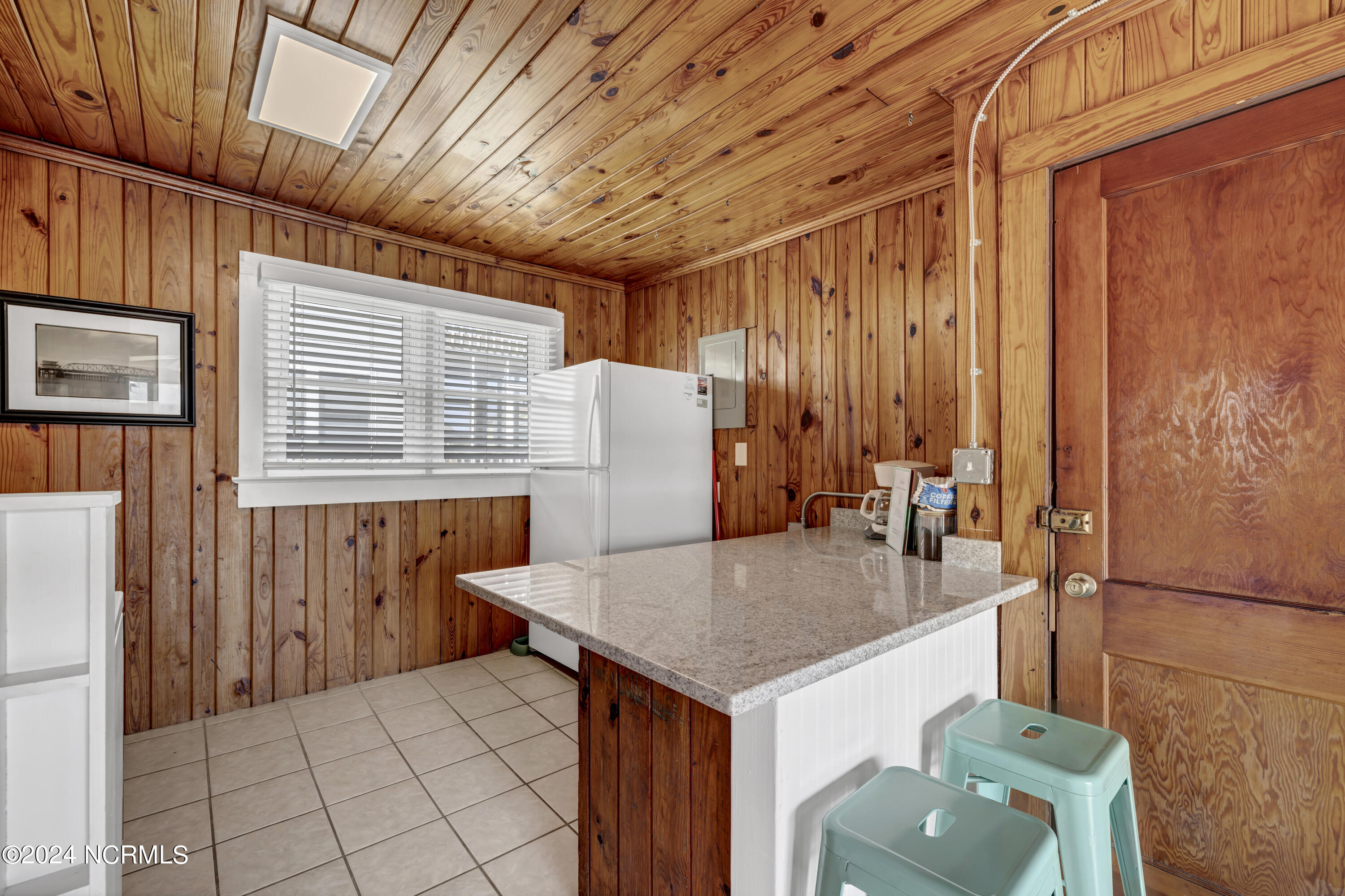 Undisclosed Address, Topsail Beach, NC, 28445