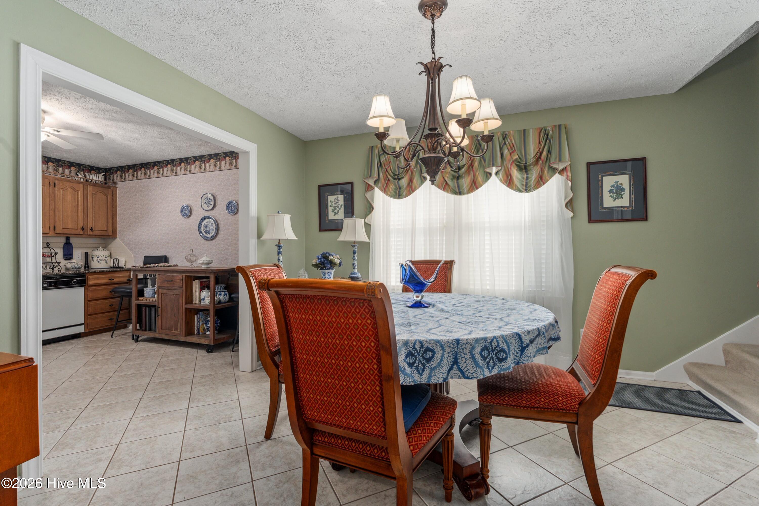 100555130 | Photo 10