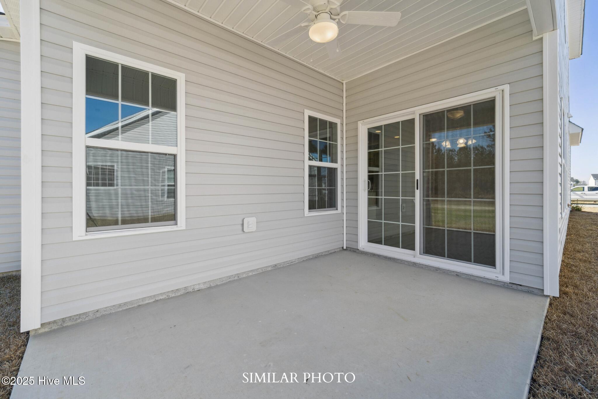 100542069 | Photo 35