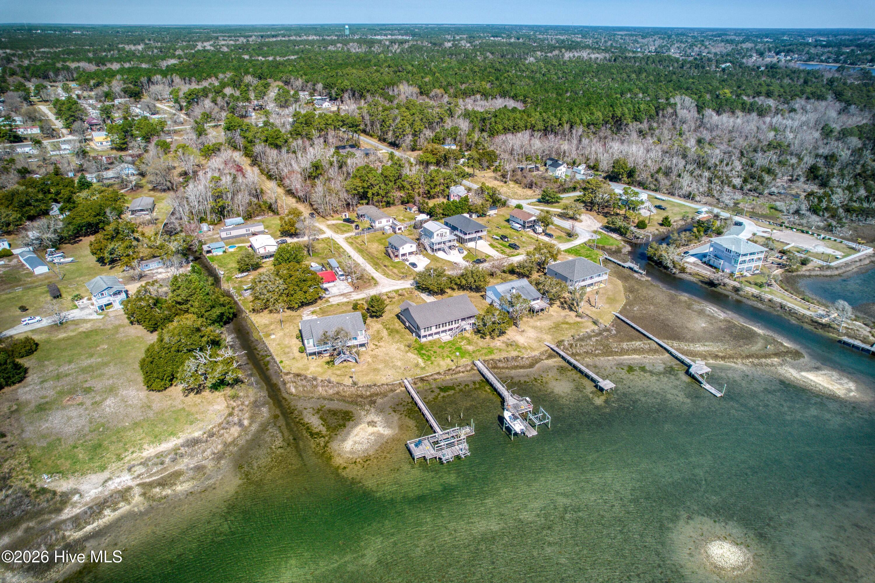 100560753 | Photo 11