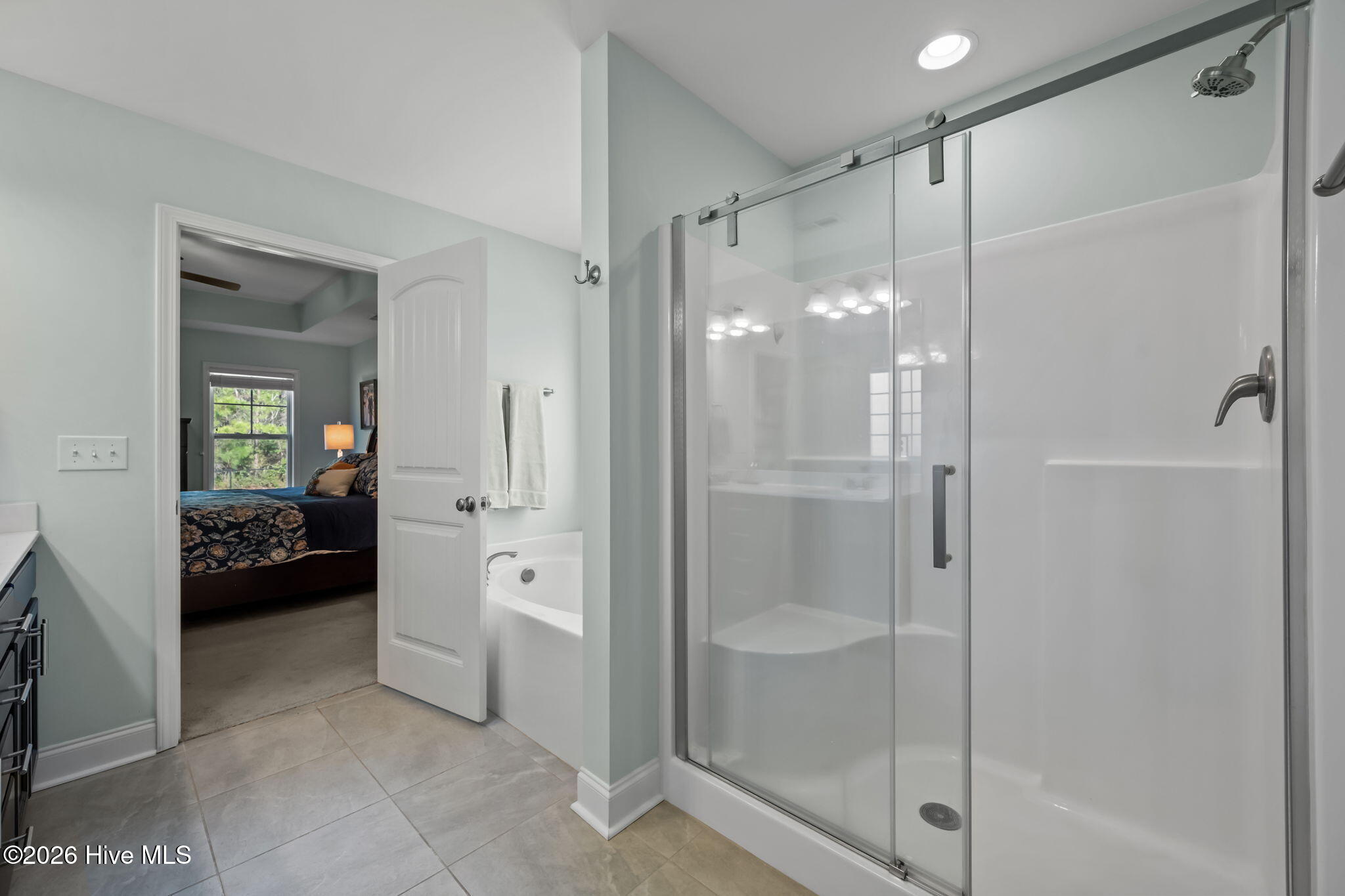 100564027 | Photo 25