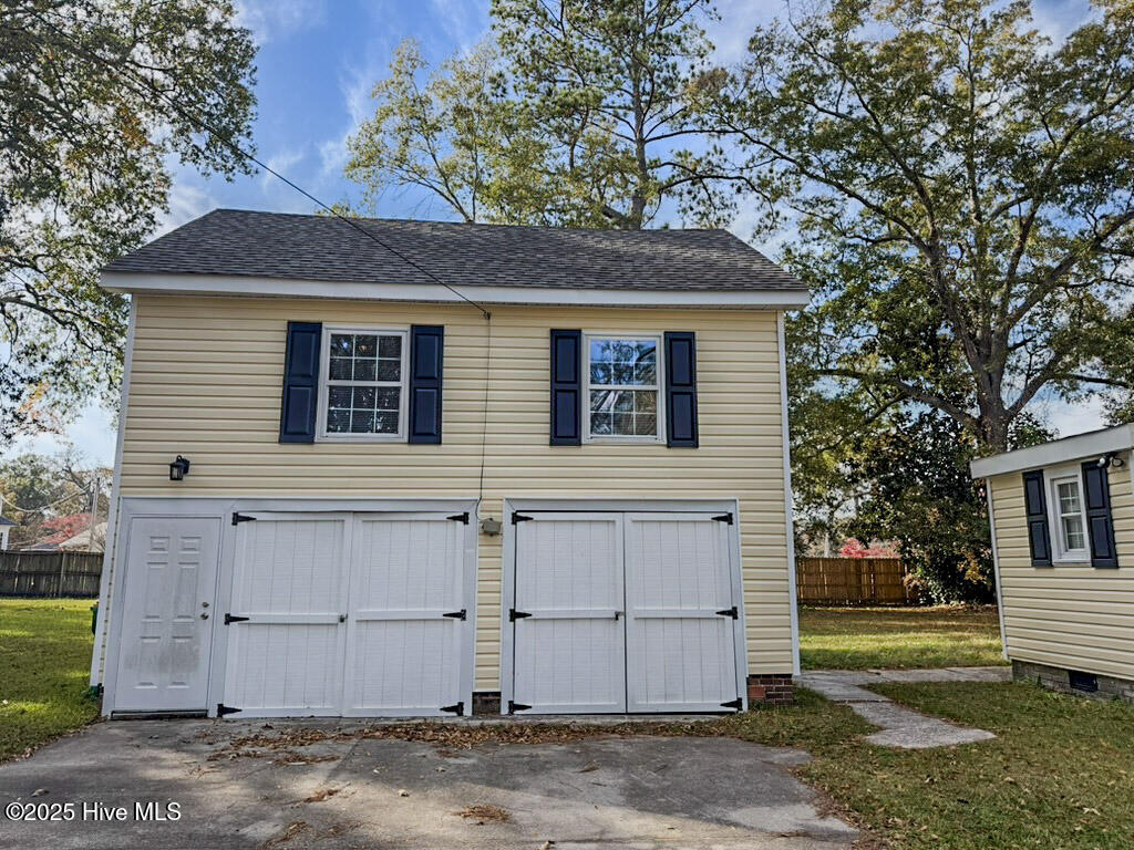 100542160 | Photo 23