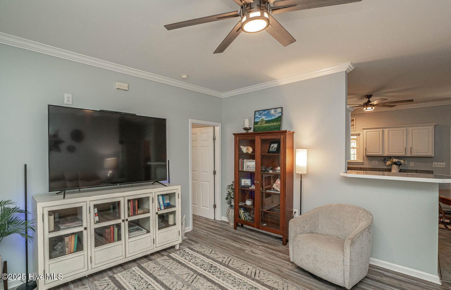 100532611 | Photo 28