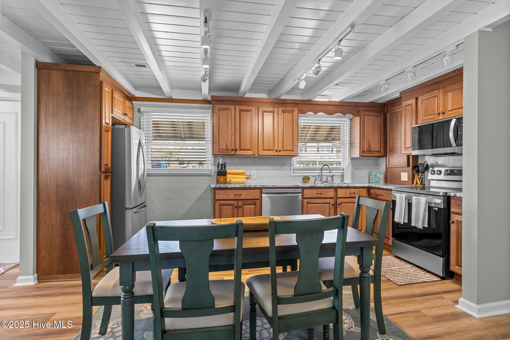 125 Pelican Drive,Atlantic Beach
