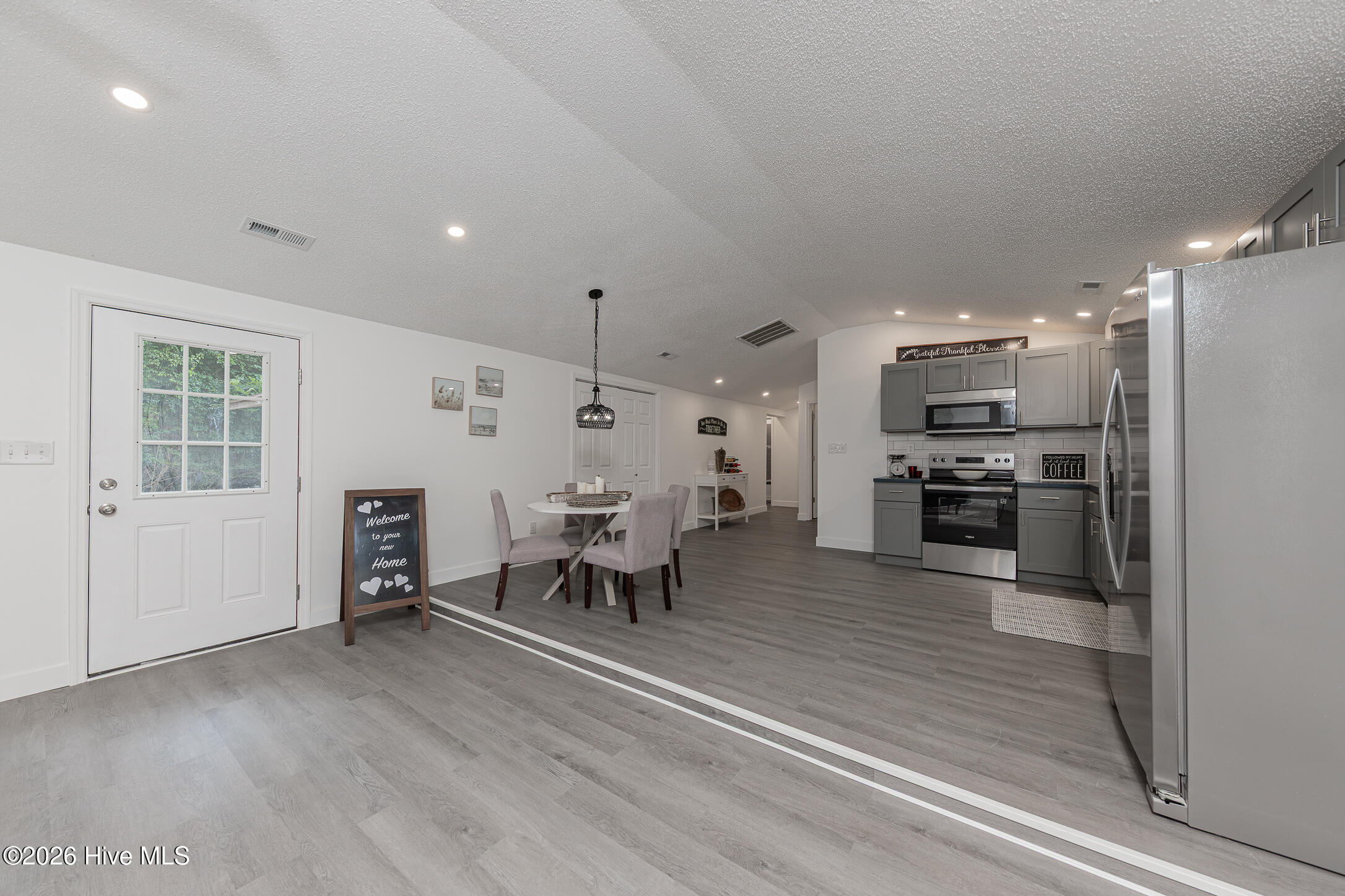 175 Peninsula Manor Road,Hubert