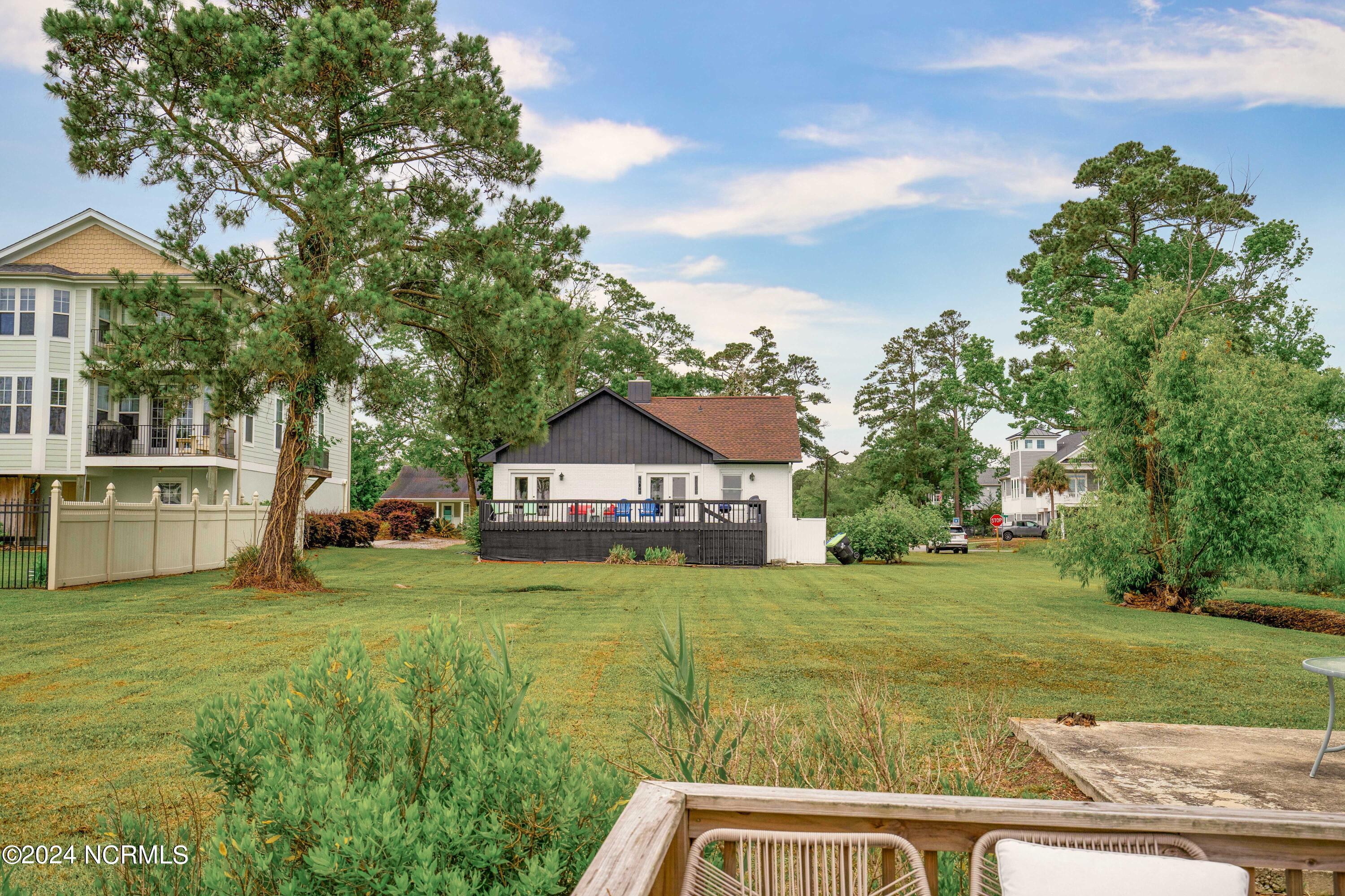 100560914 | Photo 46