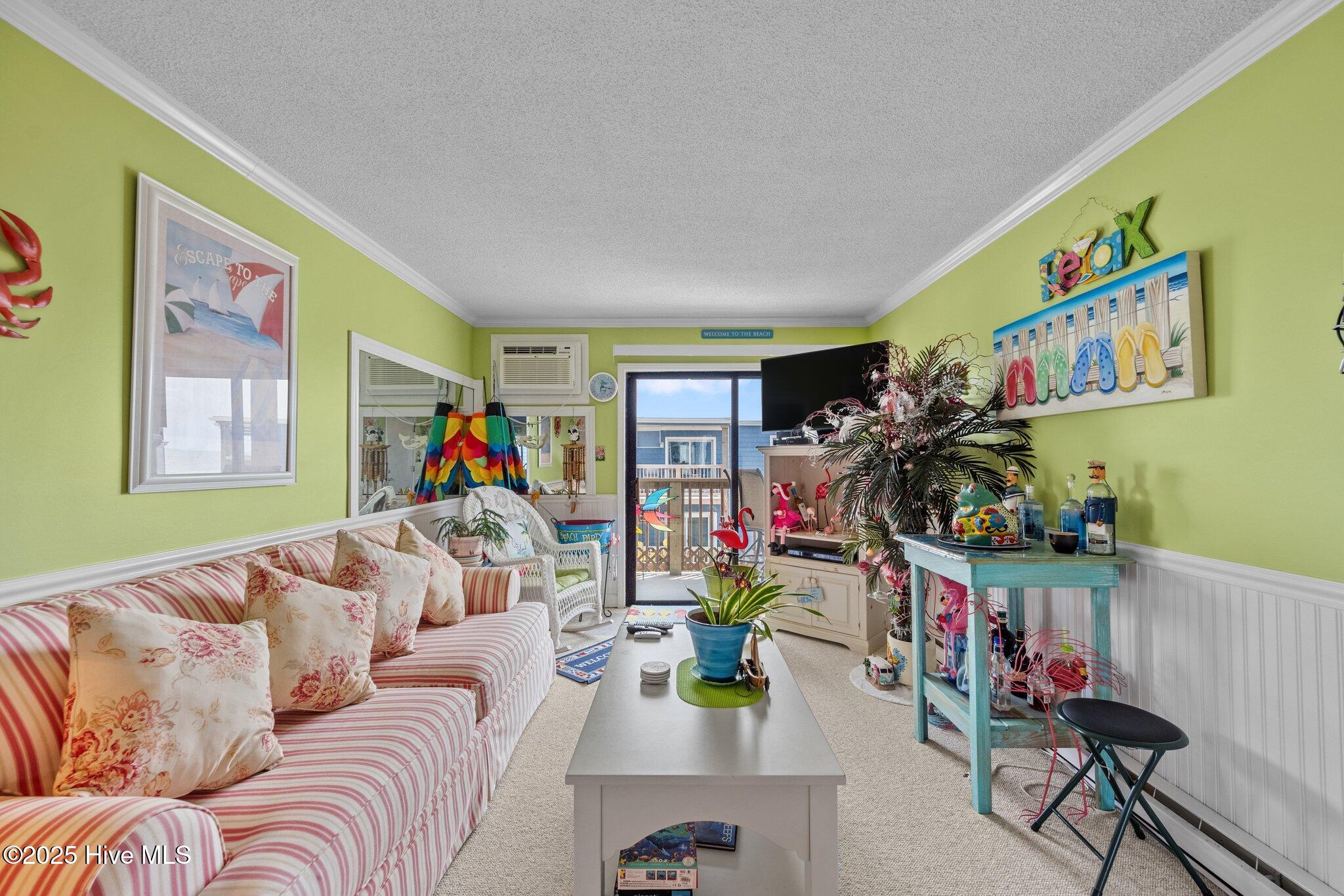 100559398 | Photo 10