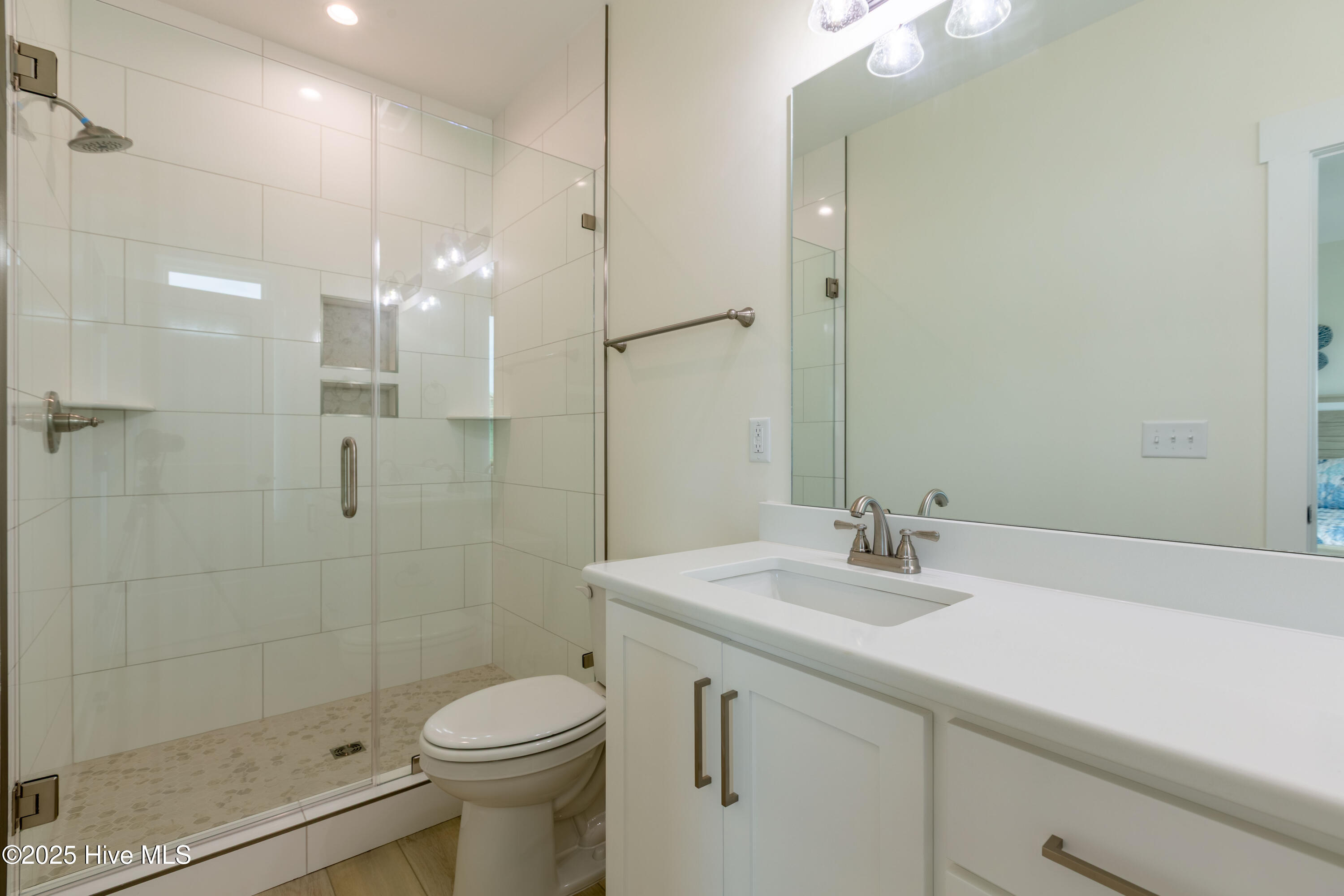 100553221 | Photo 39