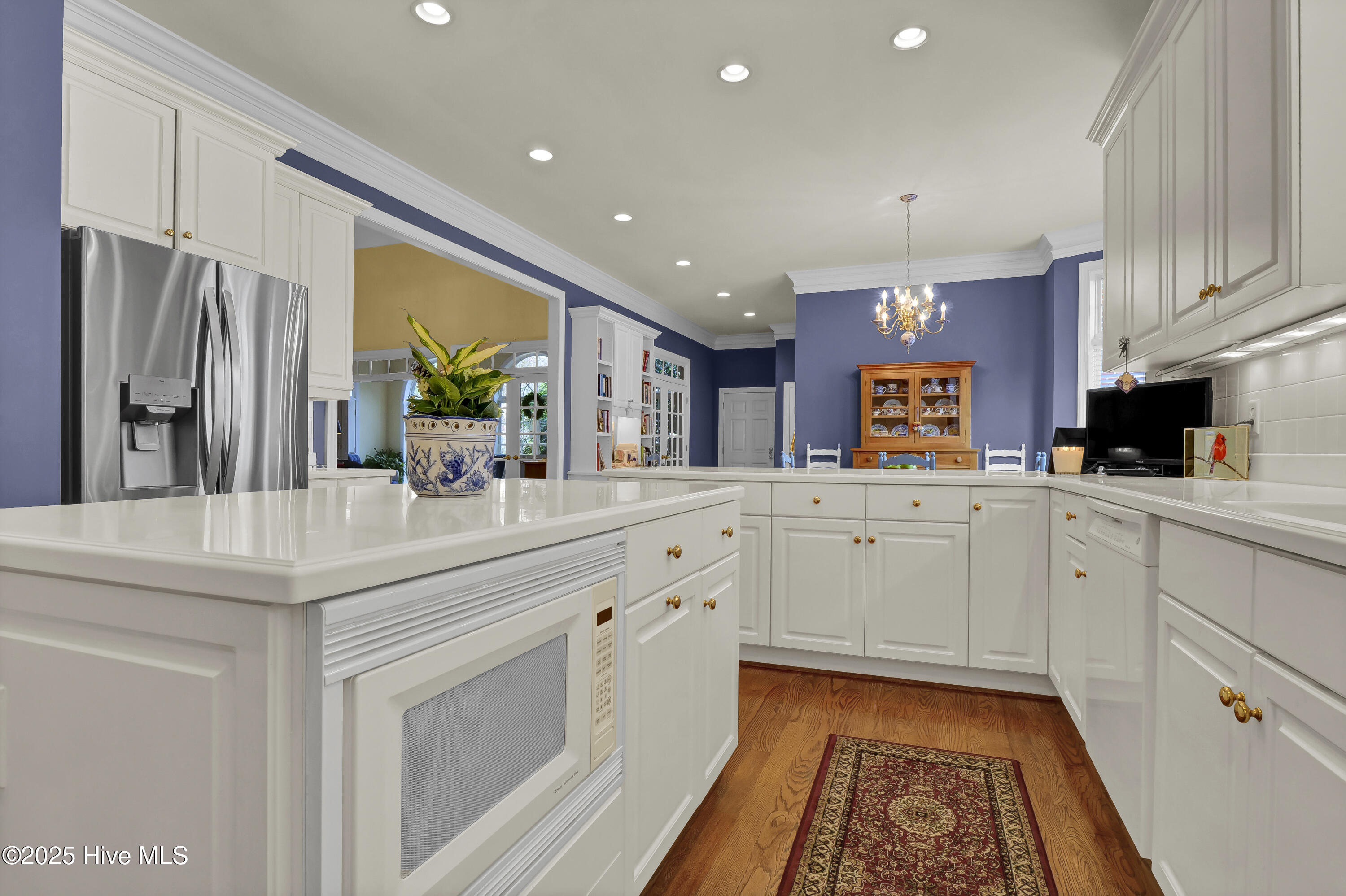 100559823 | Photo 21