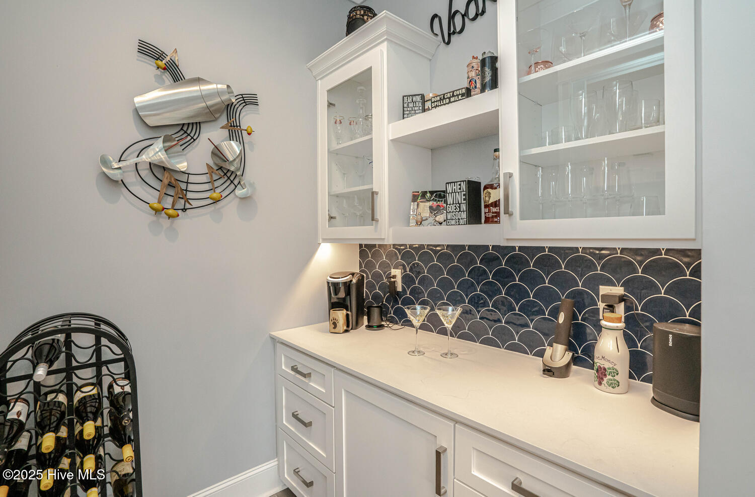 100547698 | Photo 20