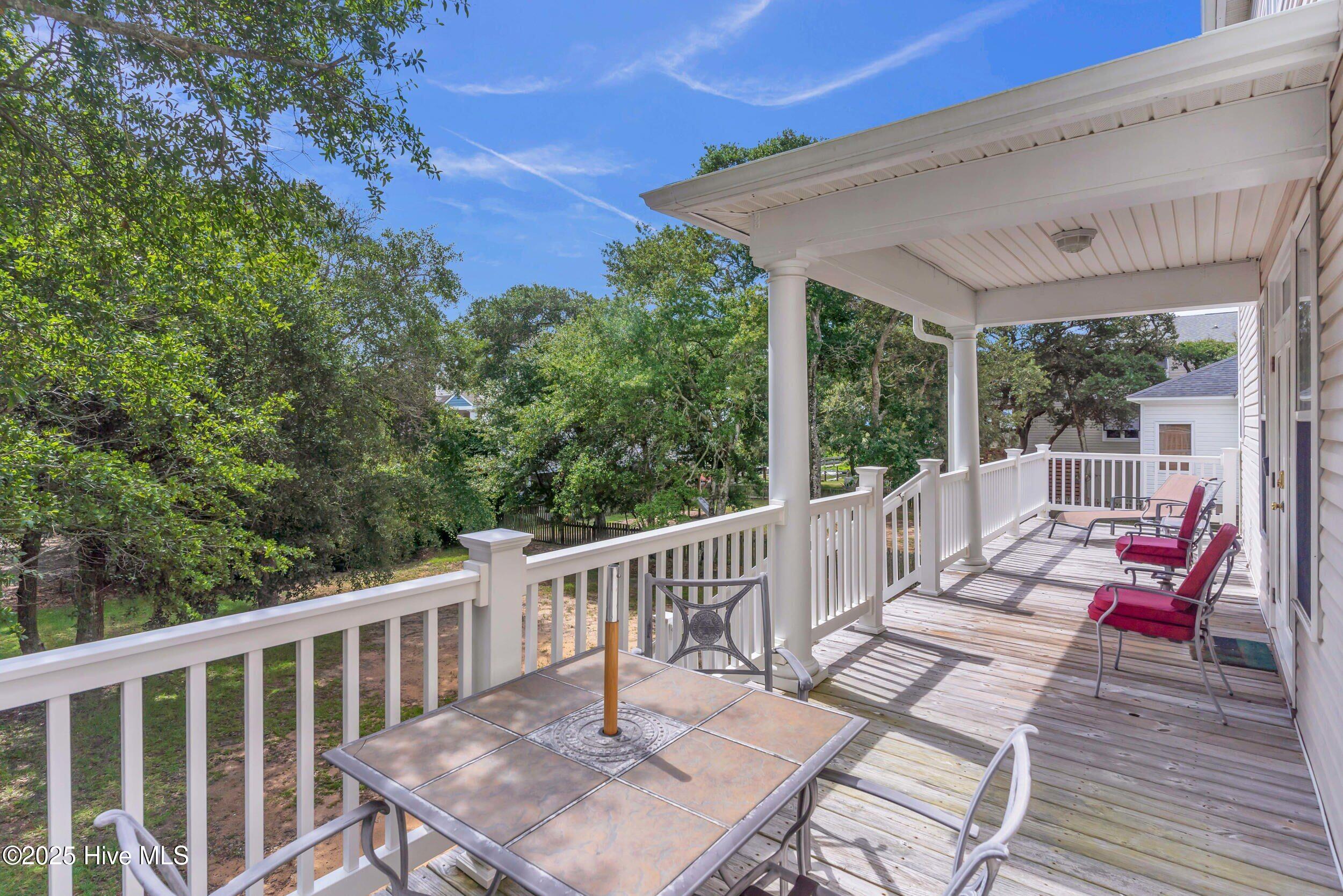 100522612 | Photo 53