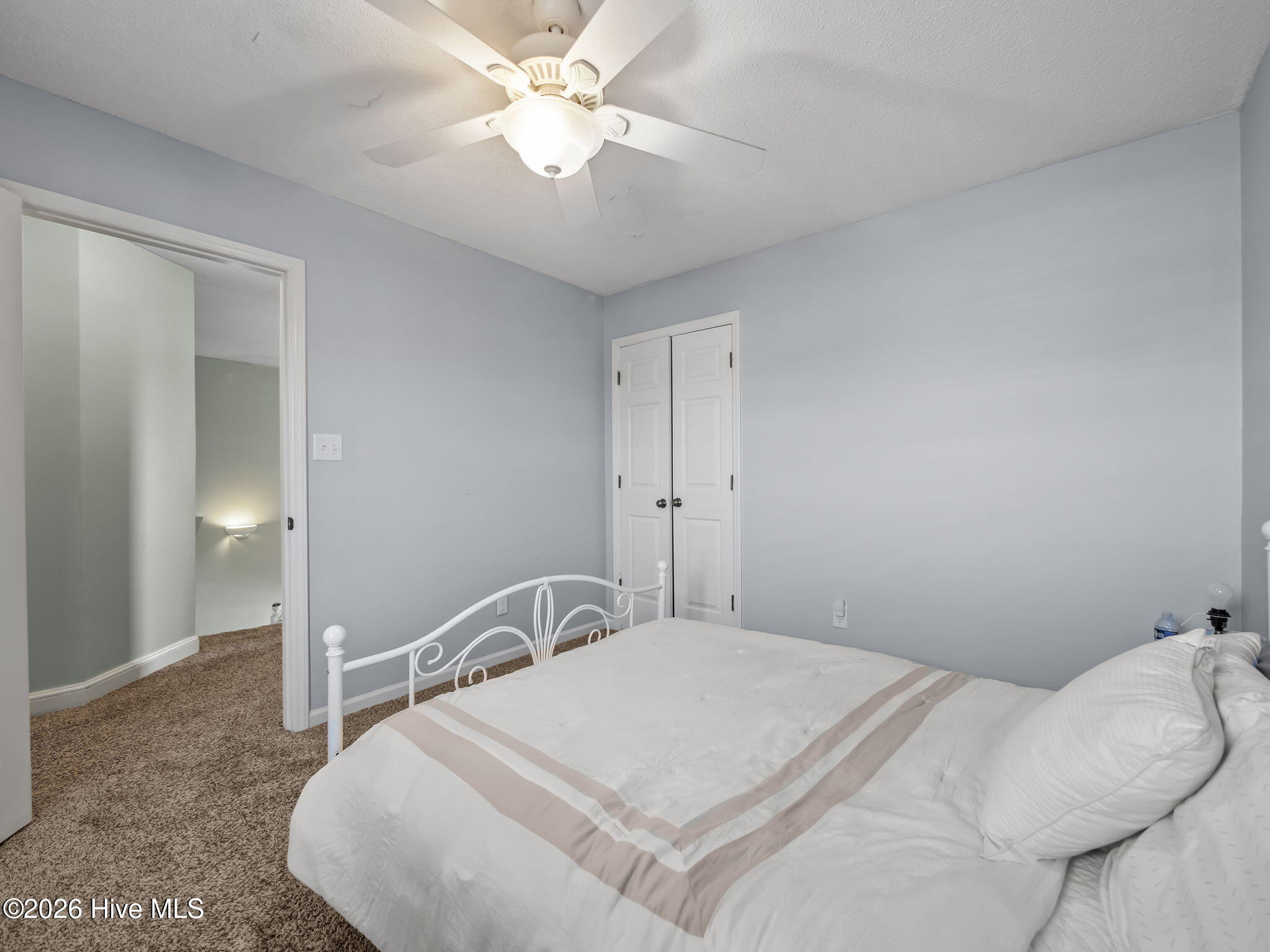 100554527 | Photo 33