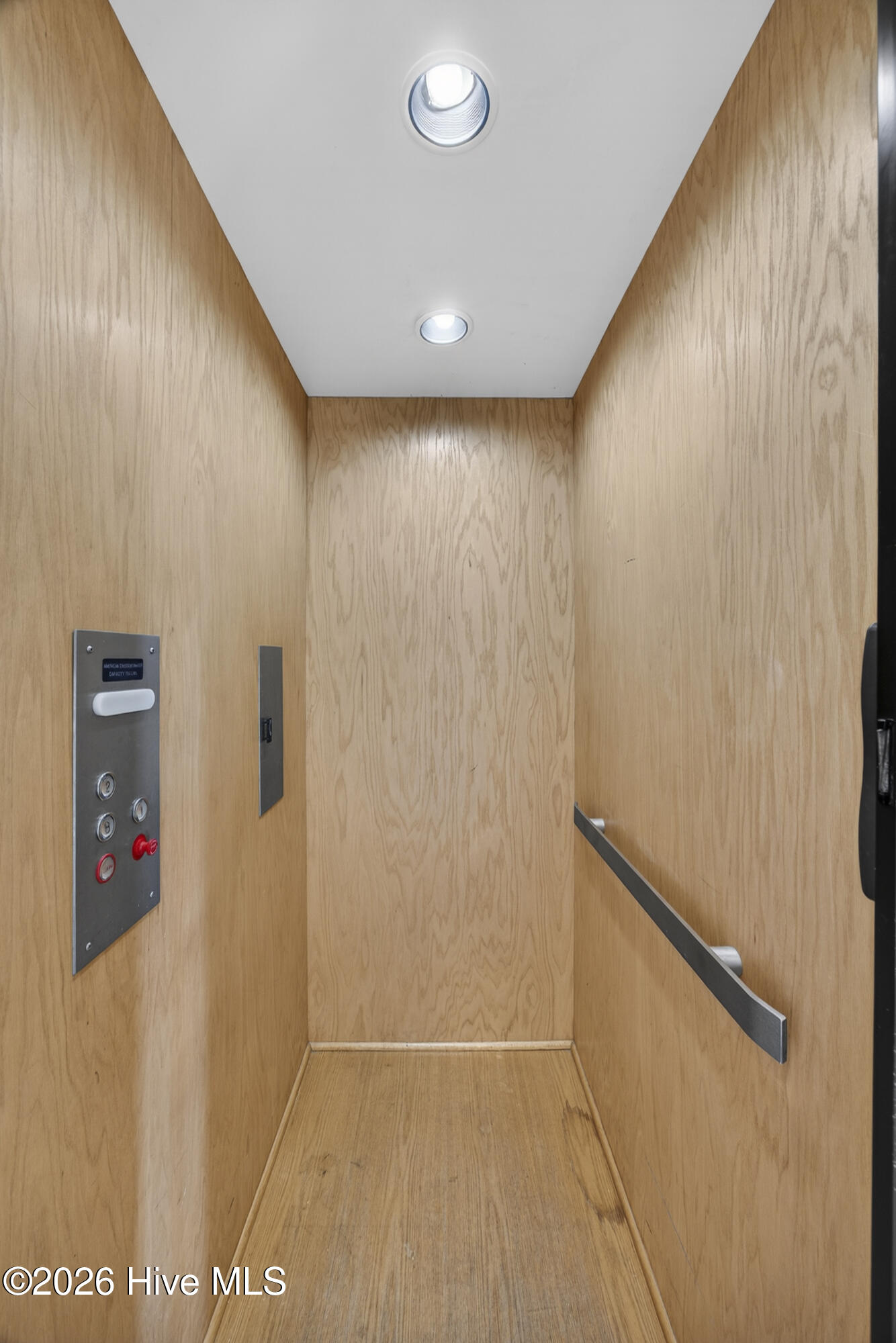 100554981 | Photo 113