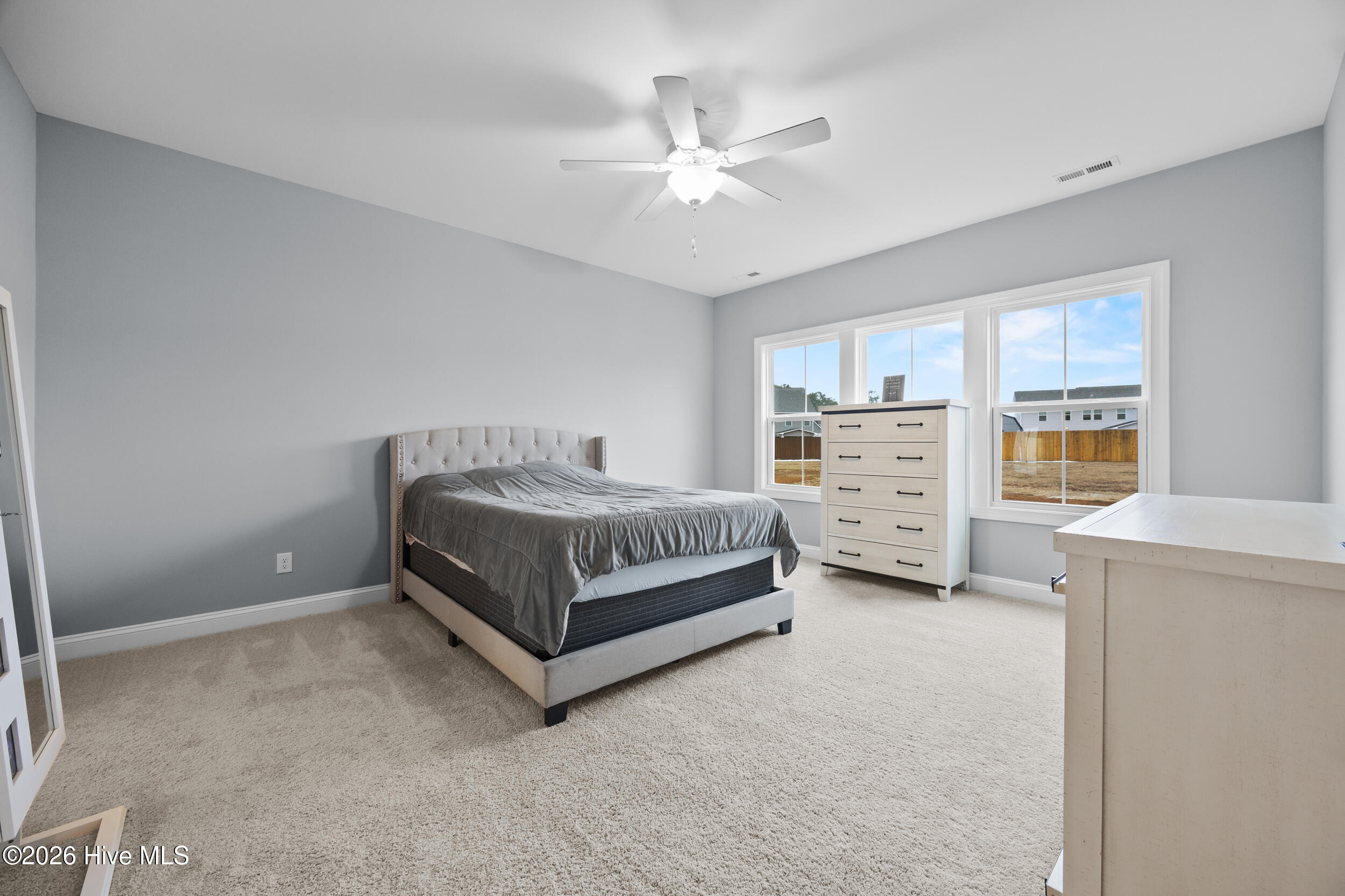 100552292 | Photo 28