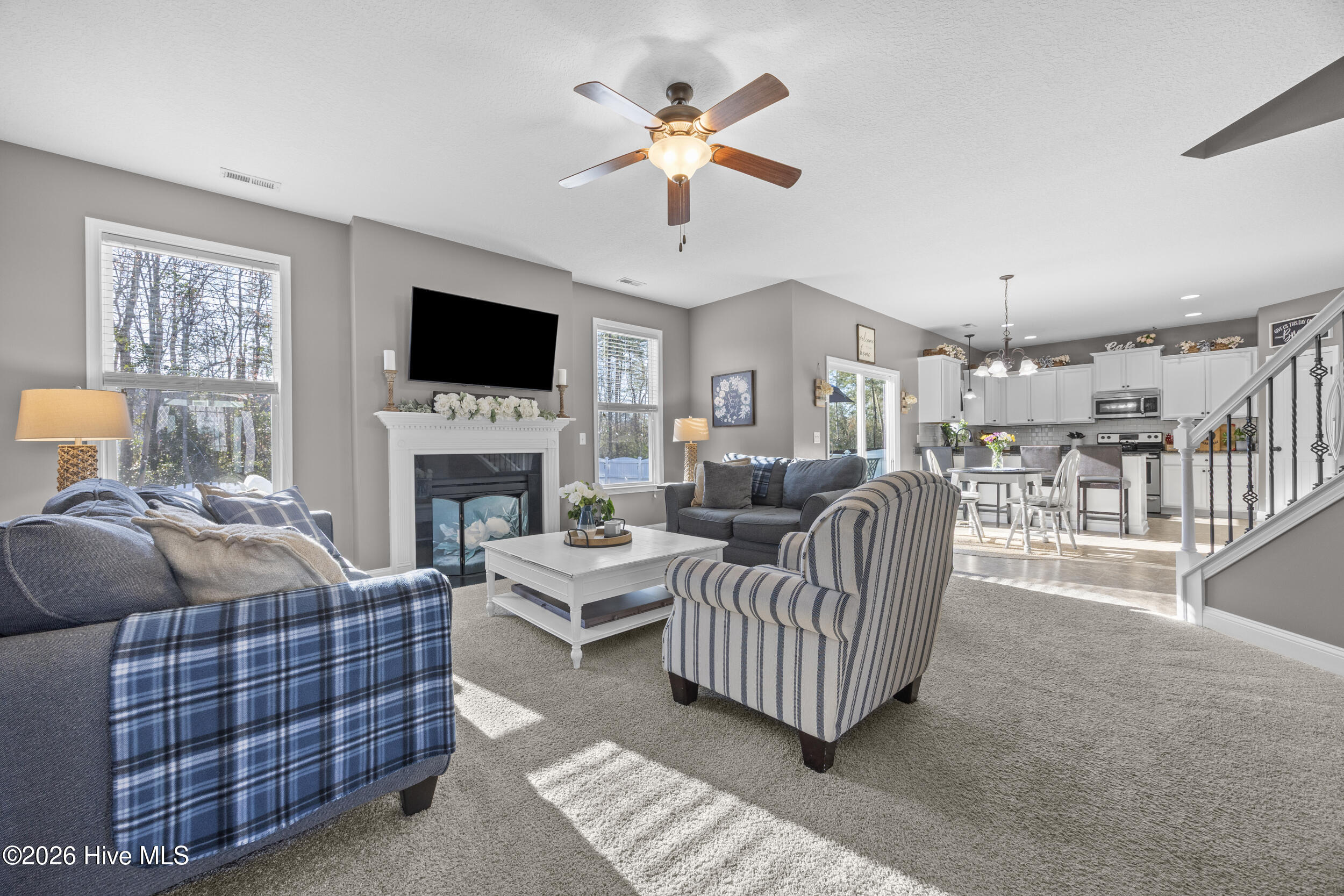 313 Bear Run, Maple Hill, NC 28454 – photo 17: 22_living room