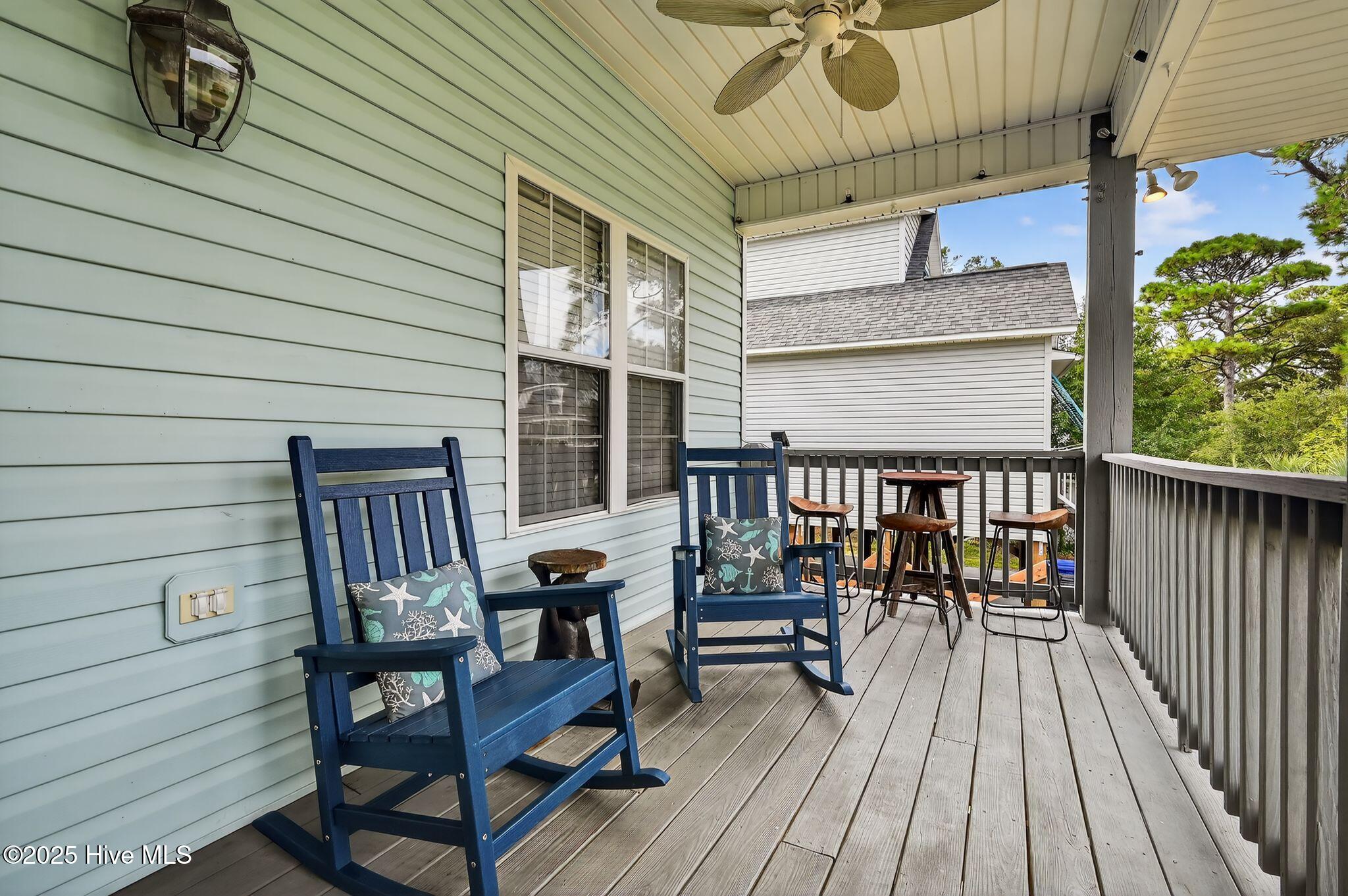 01_252_NE_64th_St_Oak_Island_NC_28465_US