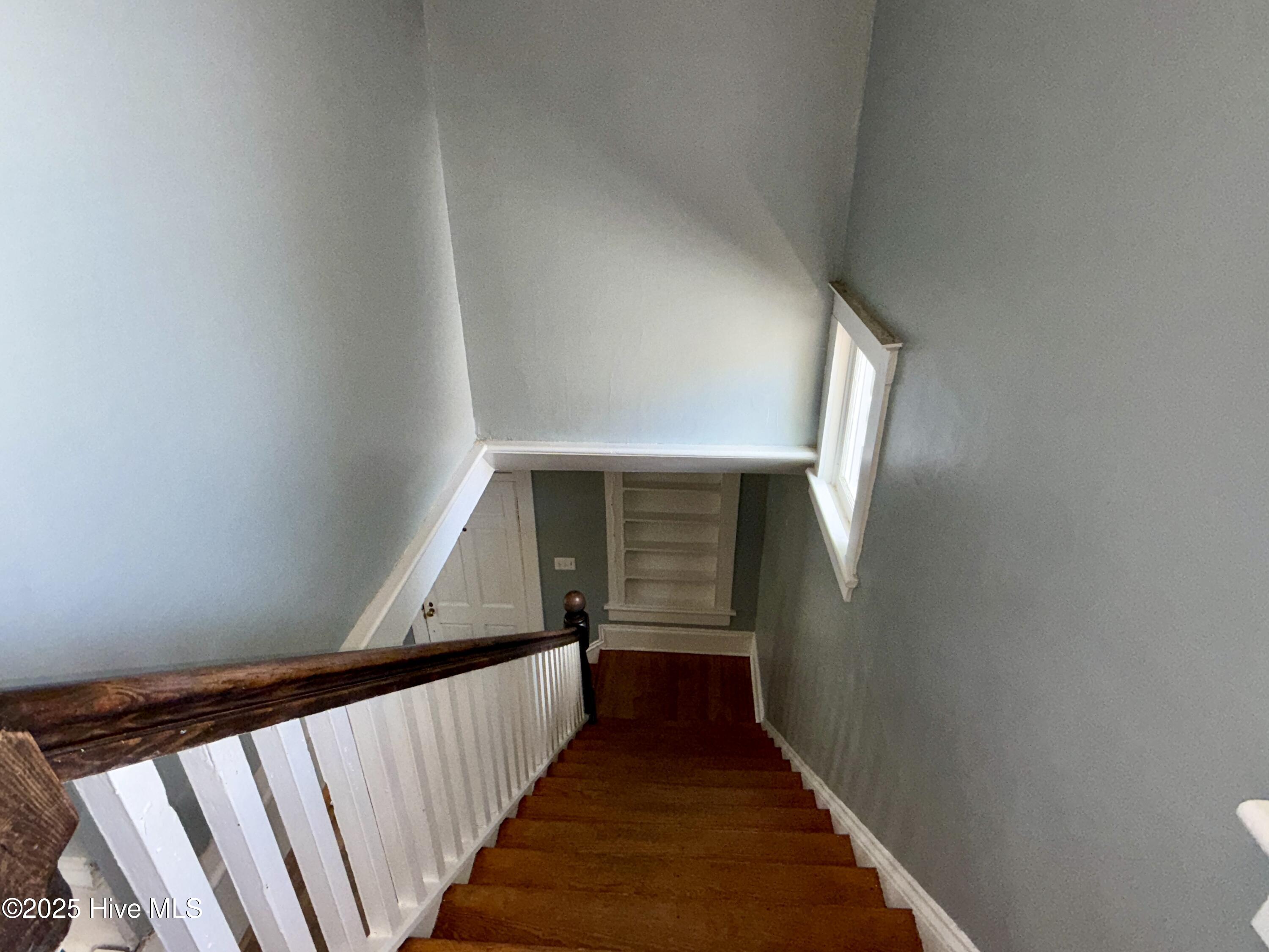 100521707 | Photo 18