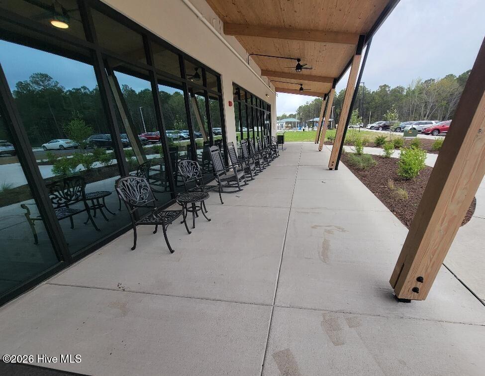 100566129 | Photo 62