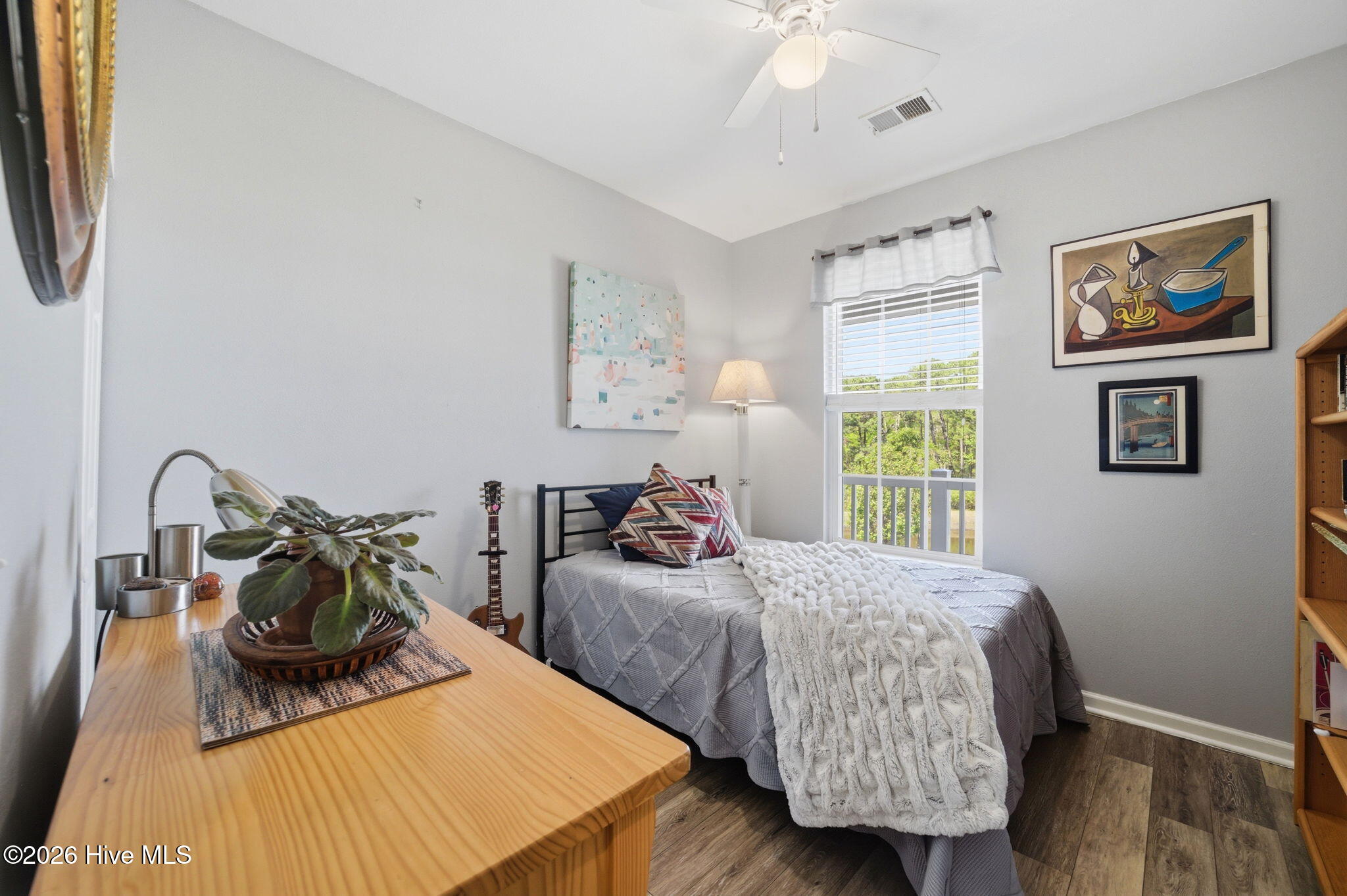 100567159 | Photo 15