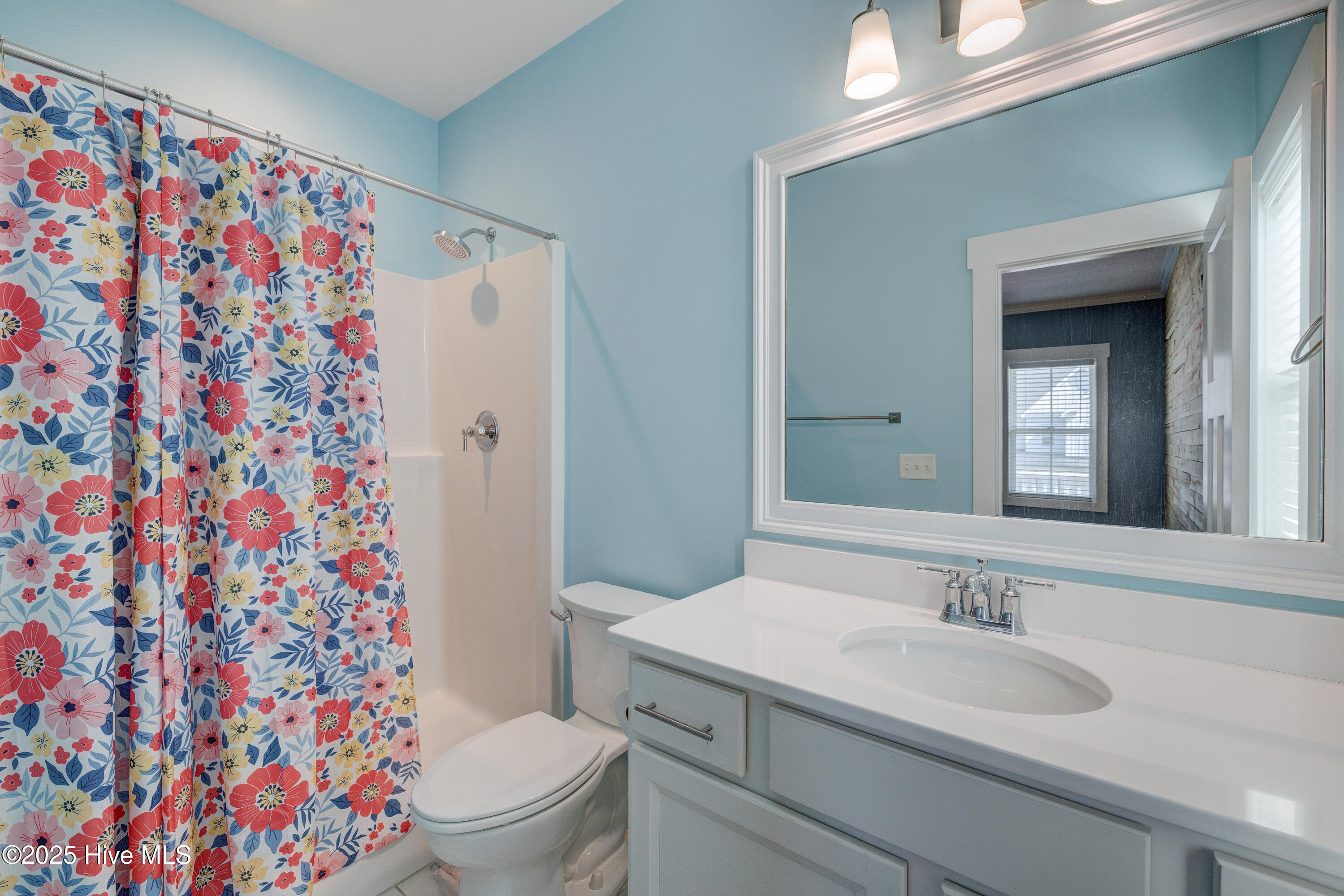 100534691 | Photo 63