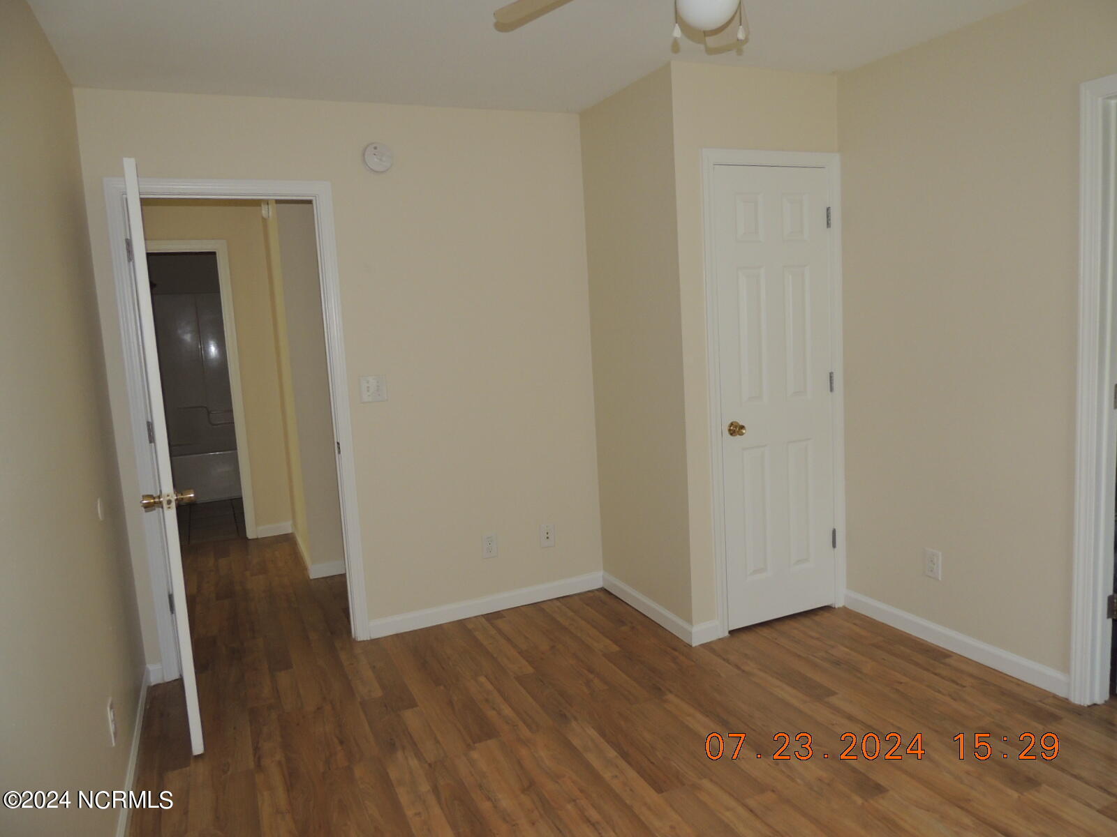 100550427 | Photo 10